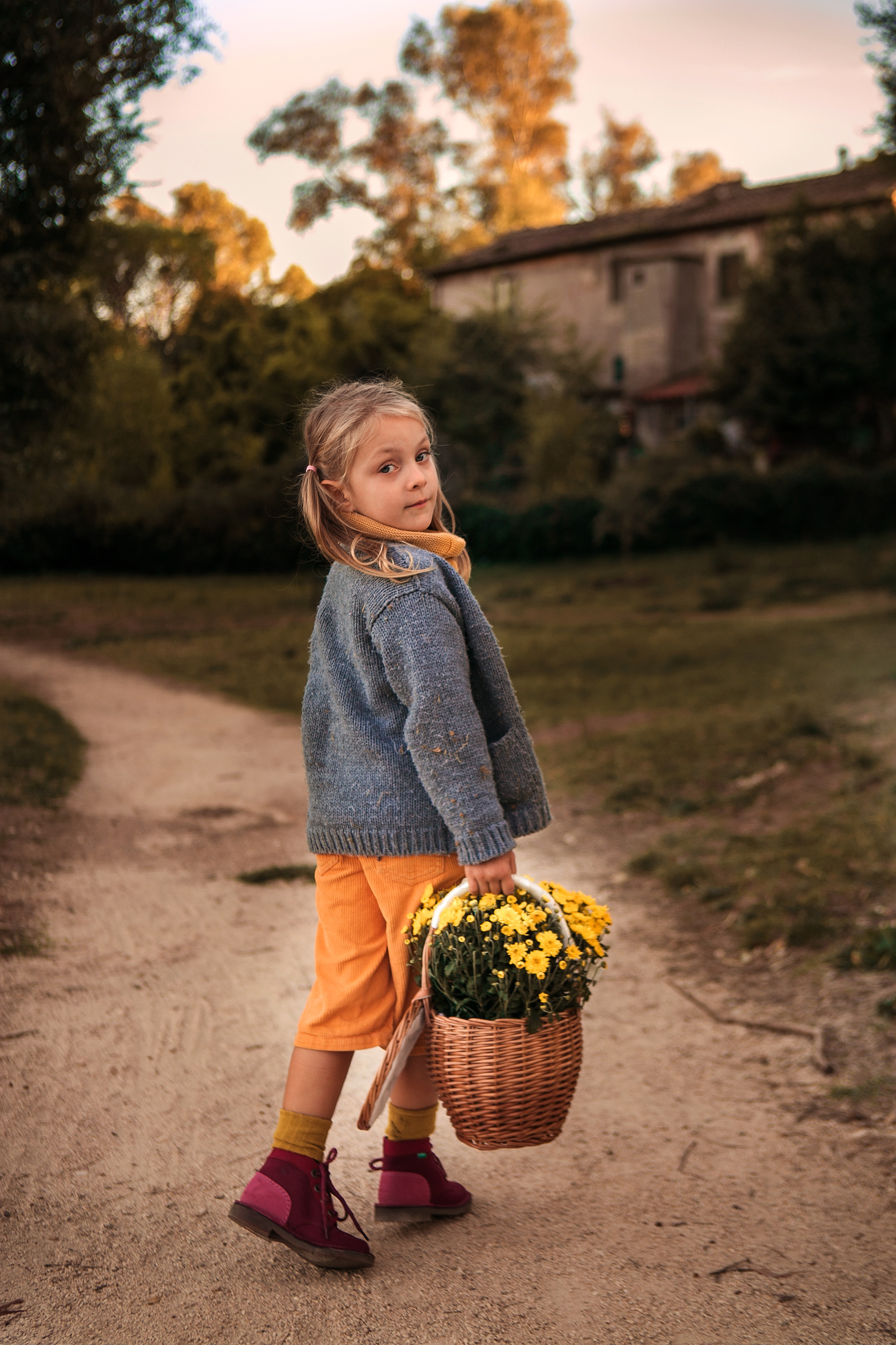 Autumn photoshooting. Professional photographer based in Rome