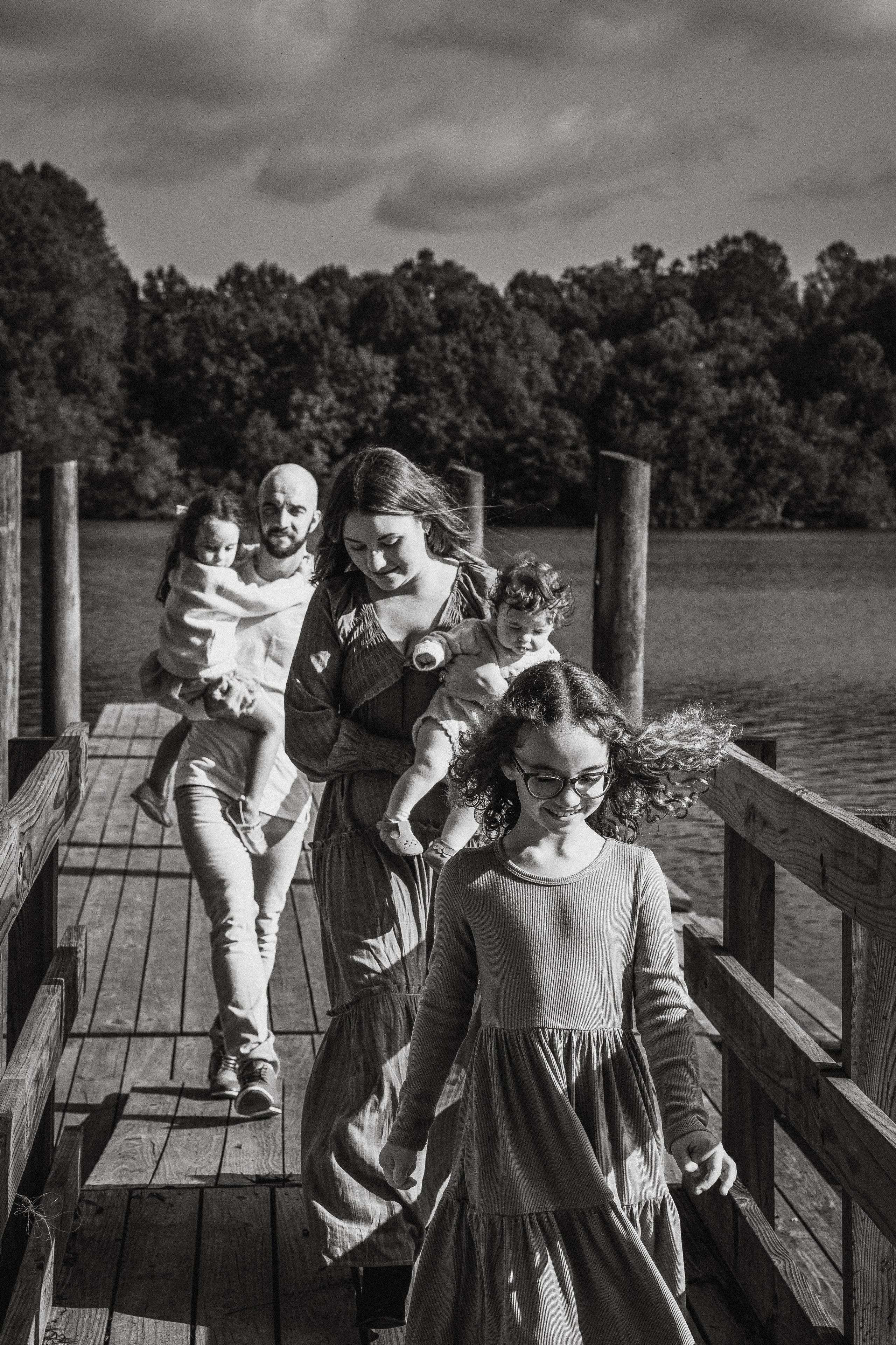 Outdoor Family Photography – Natural & Relaxed Portraits. Alisa Tant — Family and newborn photographer Bucks County, Montgomery county, Philadelphia, NJ