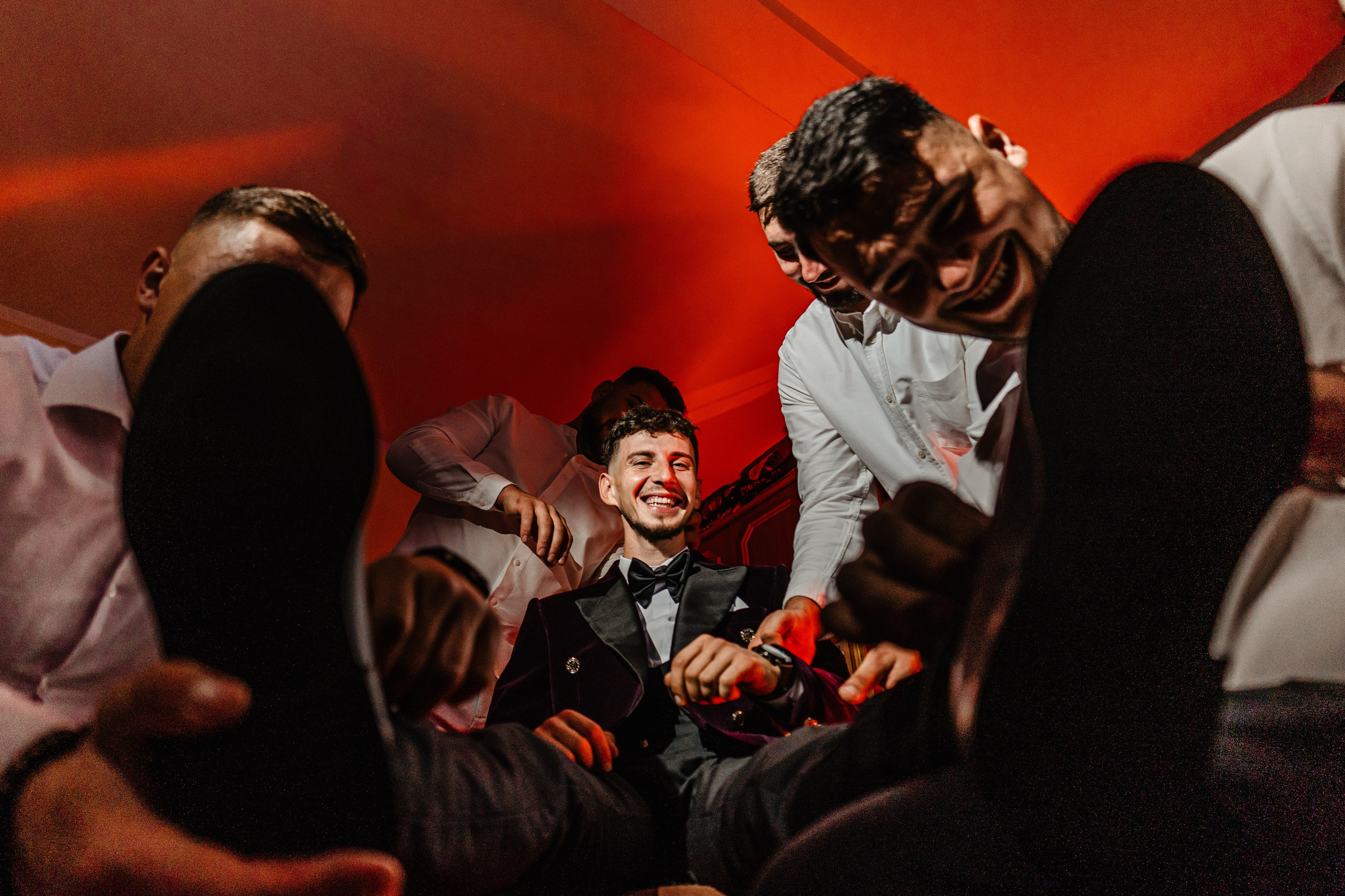 Robert si Mada. Foto-Video Nunta Iasi, Suceava, Bucuresti / Disponibilitate 2025 — 2026 — 2027