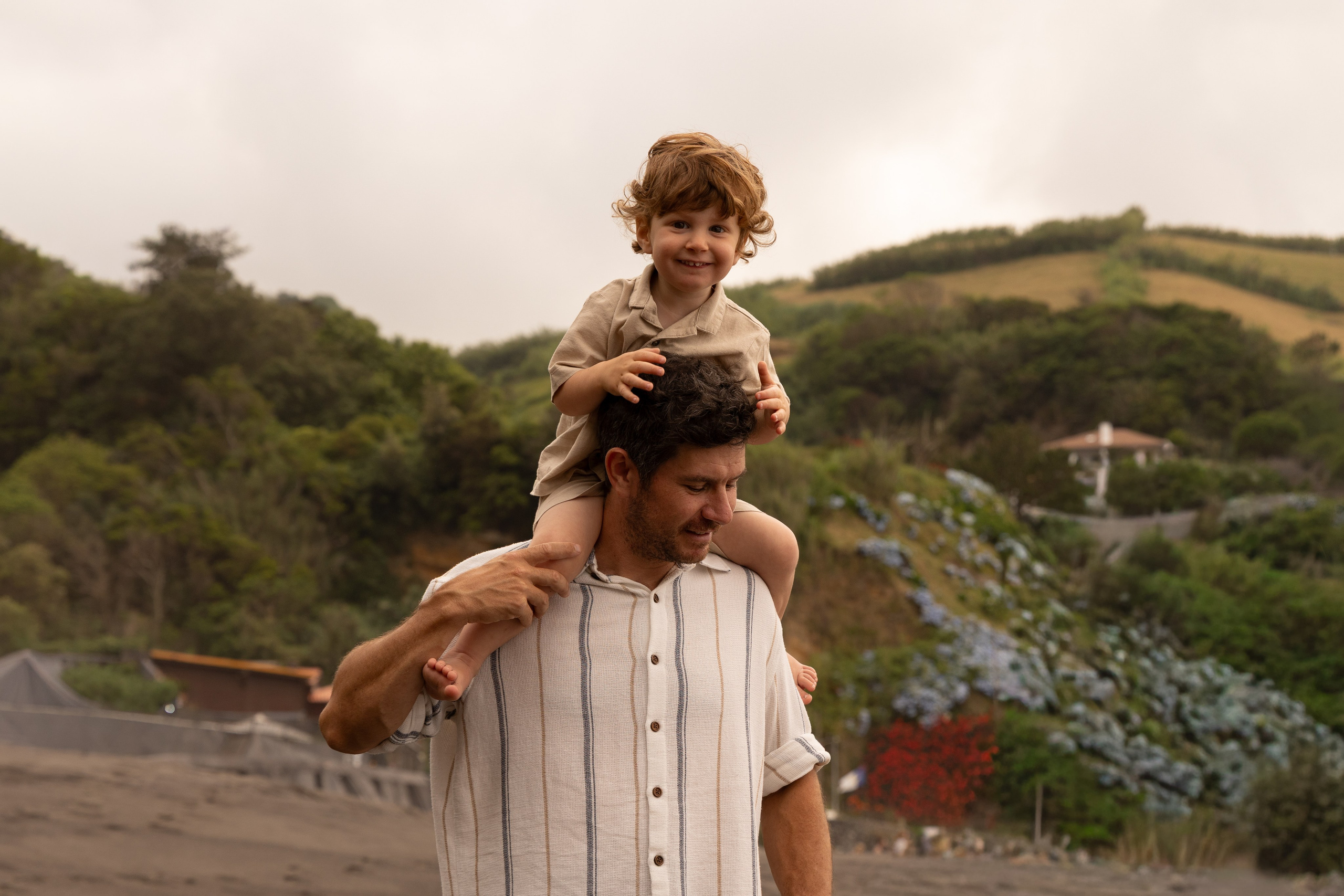Kayla’s family. IRINA KALMYKOVA | PHOTOGRAPHER AZORES