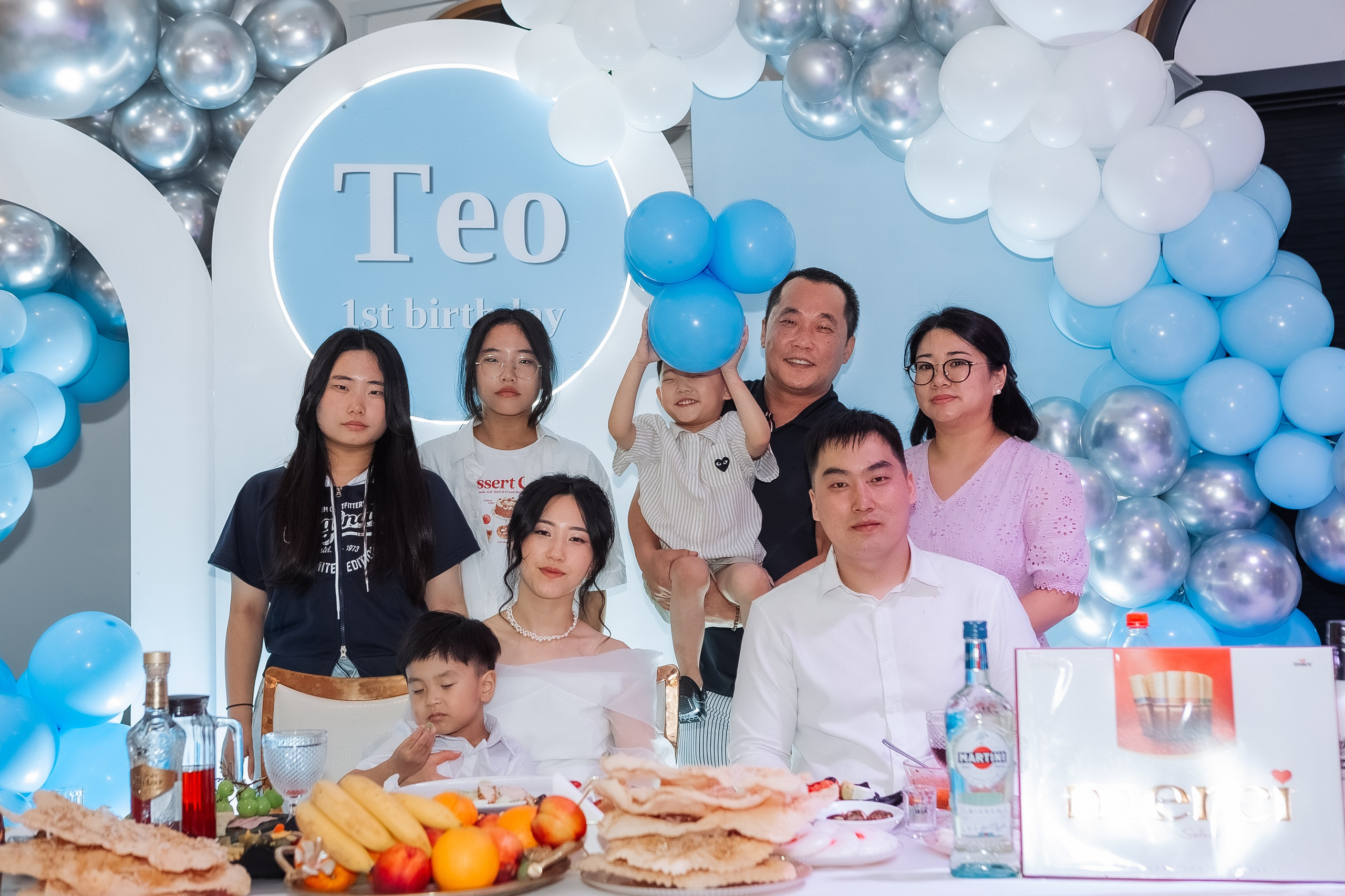 Тео дома и в ресторане. Фотограф беременности, ньюборн и годовасиков в Корее Жанна Хан