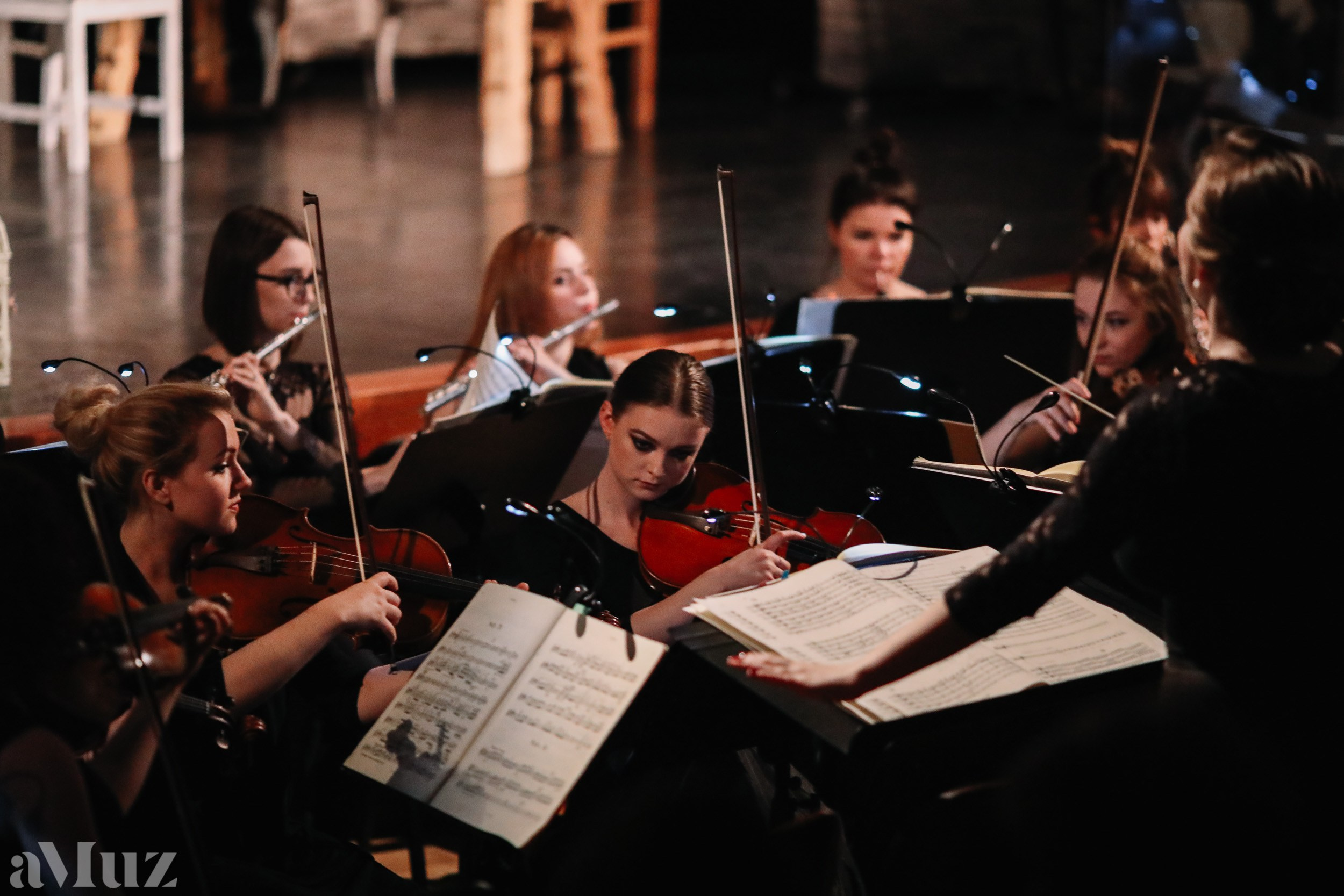 Opera Łąkowa. Fotograf Ślubny Warszawa - Sesje Biznesowe Rodzinne Eventy