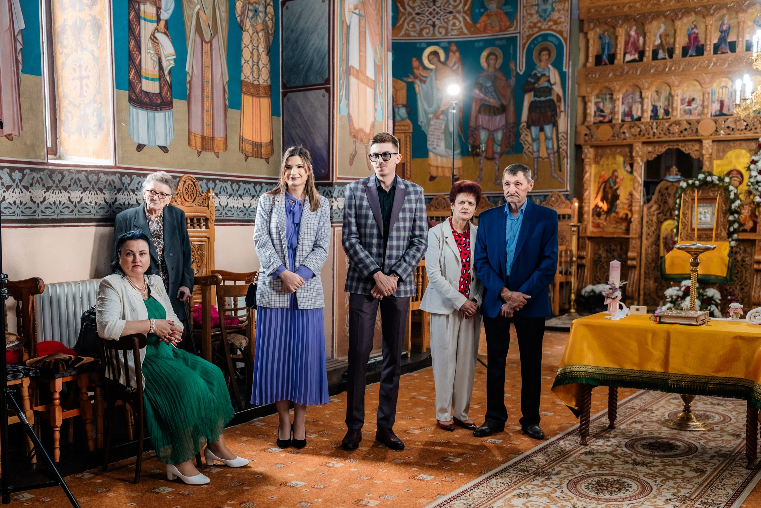 fotograf botez , fotografie botez Botoșani, fotograf Alin Chirilă, amintiri botez, fotografii botez, botez Miruna Parascheva, fotograf copii, fotografie botez în Botoșani-alt="botez , fotografie botez Alin Chirilă, amintiri botez, fotografii emoționante botez Botoșani"-- fotografii-botez-bebelus- amintiri-botez-micuț- moment-sfânt-crestinare- fotografie-emotionanta-botez- detalii-botez-bebelusi- parinti-fericiti-la-botez- fotograf-botez-profesionist- botez-in-biserica-ortodoxa- micuț-botezat-cu-emoție- zâmbete-și-lacrimi-la-botez- bebeluș-la-cristelniță- decor-botez-colorat- botez-cu-dragoste-și-credință- emotie-pura-la-botez- fotograf-botez-botosani- botez-iasi-suceava-fotograf- amintiri-nepretuite-botez-- Preotul ținându-l pe micuțul Mathias Gabriel la botez, în biserica Înălțarea Domnului, Copălău  - Detalii de la botezul lui Mathias – lumânare, trusou și icoană  - Familia lui Mathias Gabriel alături de micuț, în ziua botezului  - Portret emoționant cu mama și bebelușul în brațe, în biserică,fotograf profesionist evenimente Botoșani, Iași, Suceava, Fălticeni, Bacău, Pașcani, Roman - AlinoFotoStudio by Alin Chirilă - servicii foto nuntă, botez, cununie, ședințe foto creative, albume personalizate, fotografii emoționante și calitative pentru cele mai importante momente din viață,fotograf nuntă Botoșani Alin Chirilă,  ședință foto botez Iași - AlinoFotoStudio,  servicii fotograf profesionist evenimente Suceava,  fotograf cununie civilă Fălticeni - Alin Chirilă,  album foto nuntă personalizat Bacău.“Bebeluș botezat în biserică, ținut în brațe de nași”	•	“Detaliu cu lumânarea de botez decorată cu flori albe”	•	“Părinți emoționați alături de copilul lor la ceremonia de botez”	•	“Masa festivă de botez cu decor tematic și tort personalizat”	•	“Momentul în care preotul toarnă apă sfințită pe fruntea bebelușului”	“Bebeluș în rochie albă de botez, zâmbind în brațele mamei”	•	“Detaliu cu cruciulița de botez așezată pe o pernă de satin”	•	“Părinți și nași aprinzând lumânările în timpul ceremoniei de botez”	•	“Tort de botez decorat cu figurine tematice și numele copilului”	•	“Copil botezat dormind liniștit în pătuțul decorat festiv”	•	“Momentul în care preotul binecuvântează copilul în fața altarului”	•	“Invitați adunându-se în jurul mesei festive la petrecerea de botez”	•	“Bebeluș ținând în mână o jucărie personalizată primită la botez”	•	“Familie fericită pozând împreună după ceremonia de botez”	•	“Decor tematic cu baloane și flori la locația petrecerii de botez” fotograf Botoșani fotograf evenimente fotograf botez Alin Chirila fotograf alinofotostudio.fotograf botez Amelis Maria, fotografie botez Botoșani, fotograf Alin Chirilă, amintiri botez, fotografii botez, botez Amelis Maria, fotograf copii, fotografie botez în Botoșani,