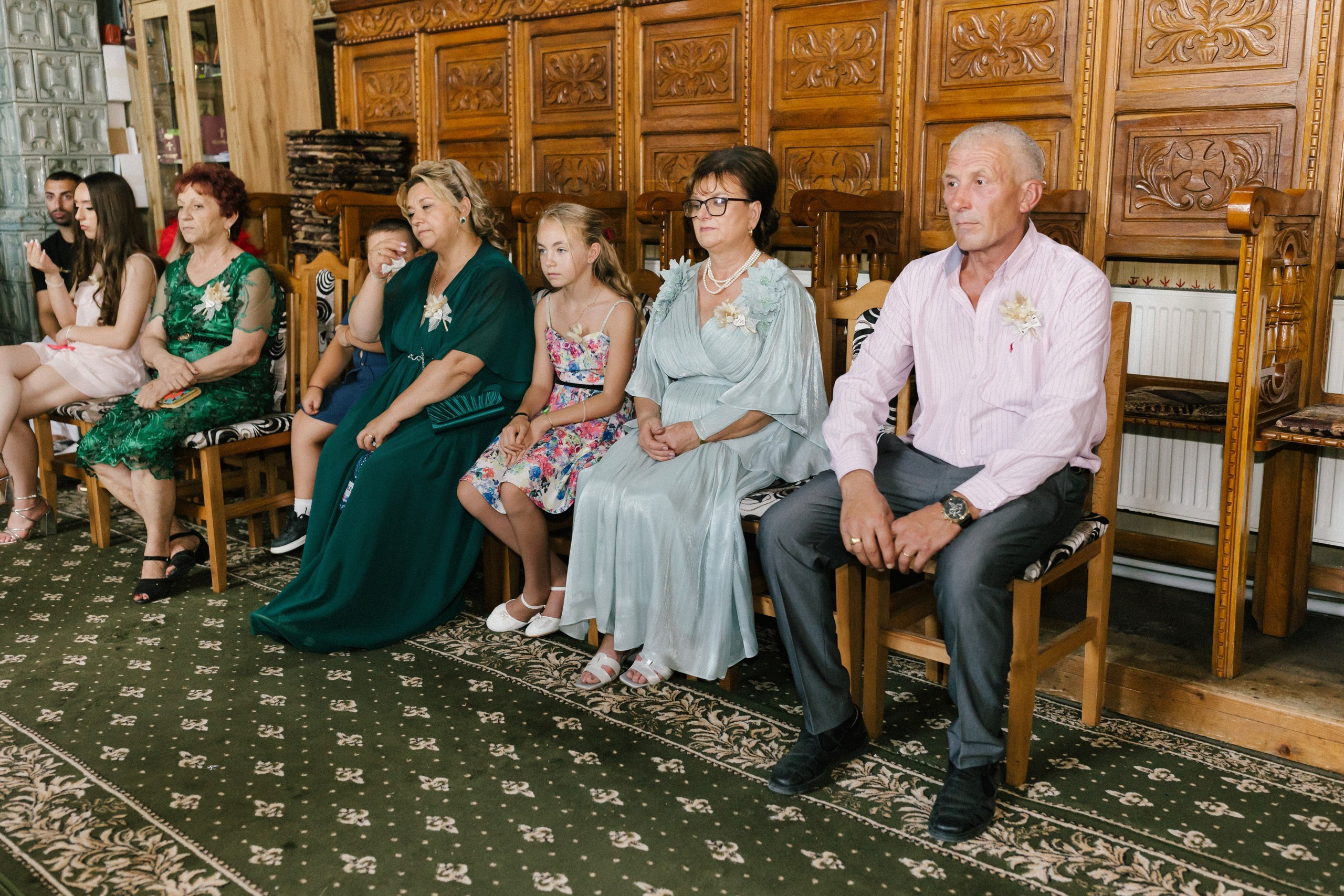 1. Mireasa Adriana în timpul pregătirilor de nuntă în Tudora Botoșani2. Costumul mirelui Ionuț fotografiat artistic în ziua nunții3. Prietenii mirelui la tradițiile de nuntă în Tudora4. Bărbieritul mirelui în cadrul obiceiurilor tradiționale de nuntă5. Fotografii de familie la biserică în ziua nunții6. Portret de familie cu mirii și copilul lor la nunta din Botoșani7. Primul dans al mirilor la Mariage Dor Baisa Botoșani8. Decor elegant de nuntă la Mariage Dor Baisa9. Emoții și tradiții la nunta din Tudora județul Botoșani10. Fotograf profesionist de nuntă în Botoșani surprinzând momente autentice - otograf-nunta-botosanifotograf-evenimente-botosanifotograf-profesionist-botosanifotograf-nunta-tudoranunta-tudora-botosanisedinta-foto-nunta-botosanipoze-nunta-botosanifotografii-nunta-tudorafotograf-cununie-religioasa-botosanibiserica-sfintii-imparati-constantin-si-elena-tudoramariage-dor-baisa-botosanirestaurant-nunta-botosanidansul-mirilor-mariage-dorpregatiri-mire-botosanipregatiri-mireasa-botosanitraditii-nunta-moldovaobiceiuri-nunta-tudorafotograf-familie-nunta-botosaniportret-miri-botosanigalerie-foto-nunta-botosanialbum-foto-nunta-botosaninunta-eleganta-botosaninunta-cu-traditii-botosanifotograf-premium-nunta-botosaniservicii-foto-video-botosanipoveste-de-nunta-botosanifotograf-documentar-nuntafotograf-natural-emotionalmiri-ionut-si-adriananunta-autentica-tudora -otograf-nunta-botosanifotograf-nunta-tudoranunta-tudora-botosanifotograf-evenimente-botosanifotograf-profesionist-botosaniservicii-foto-video-botosanigalerie-foto-nunta-botosanialbum-foto-nunta-botosani - nunta-autentica-botosaninunta-cu-traditii-botosanipoveste-de-nunta-botosanifotografii-emotionante-nuntamomente-autentice-nuntafotografie-documentara-nuntafotograf-natural-nunta- pregatiri-miri-tudorabiserica-tudora-botosanicununie-religioasa-tudoramariage-dor-baisa-botosanipetrecere-nunta-botosanivalsul-mirilor-botosani - alino-foto-studio-botosaniionut-si-adriana-nunta-tudorafotograf-alin-chirila-botosani