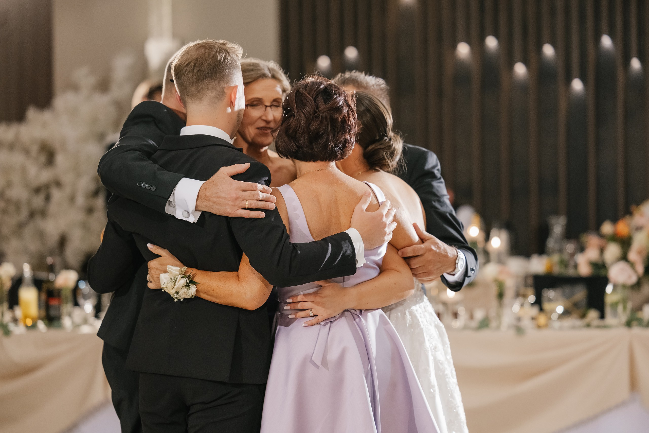 09.06.2025 Wedding. Wedding family event photographer in Chicago Nick Yushevich