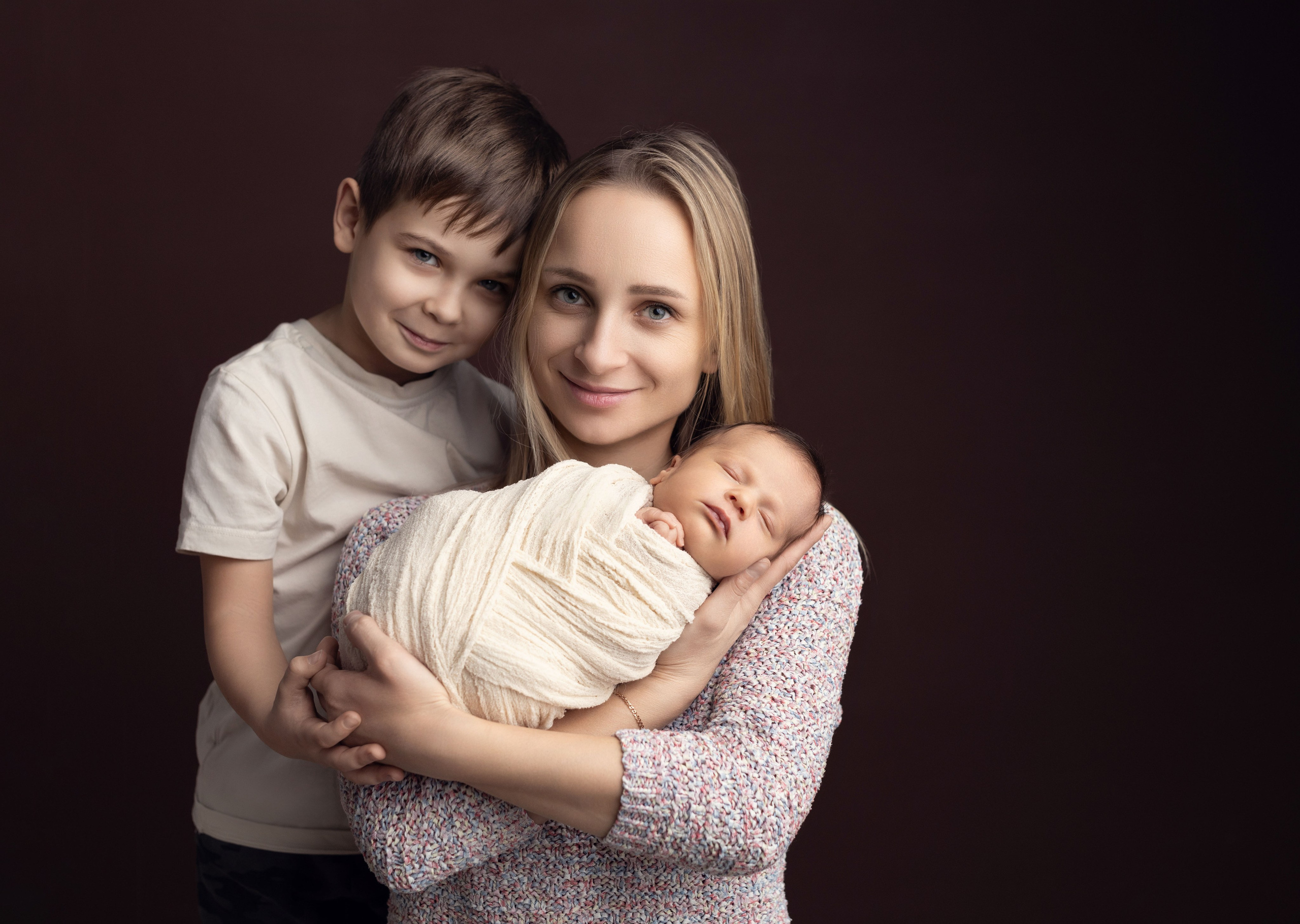 Newborn Classic. Newborn, kids, family photographer based near Zurich, Switzerland