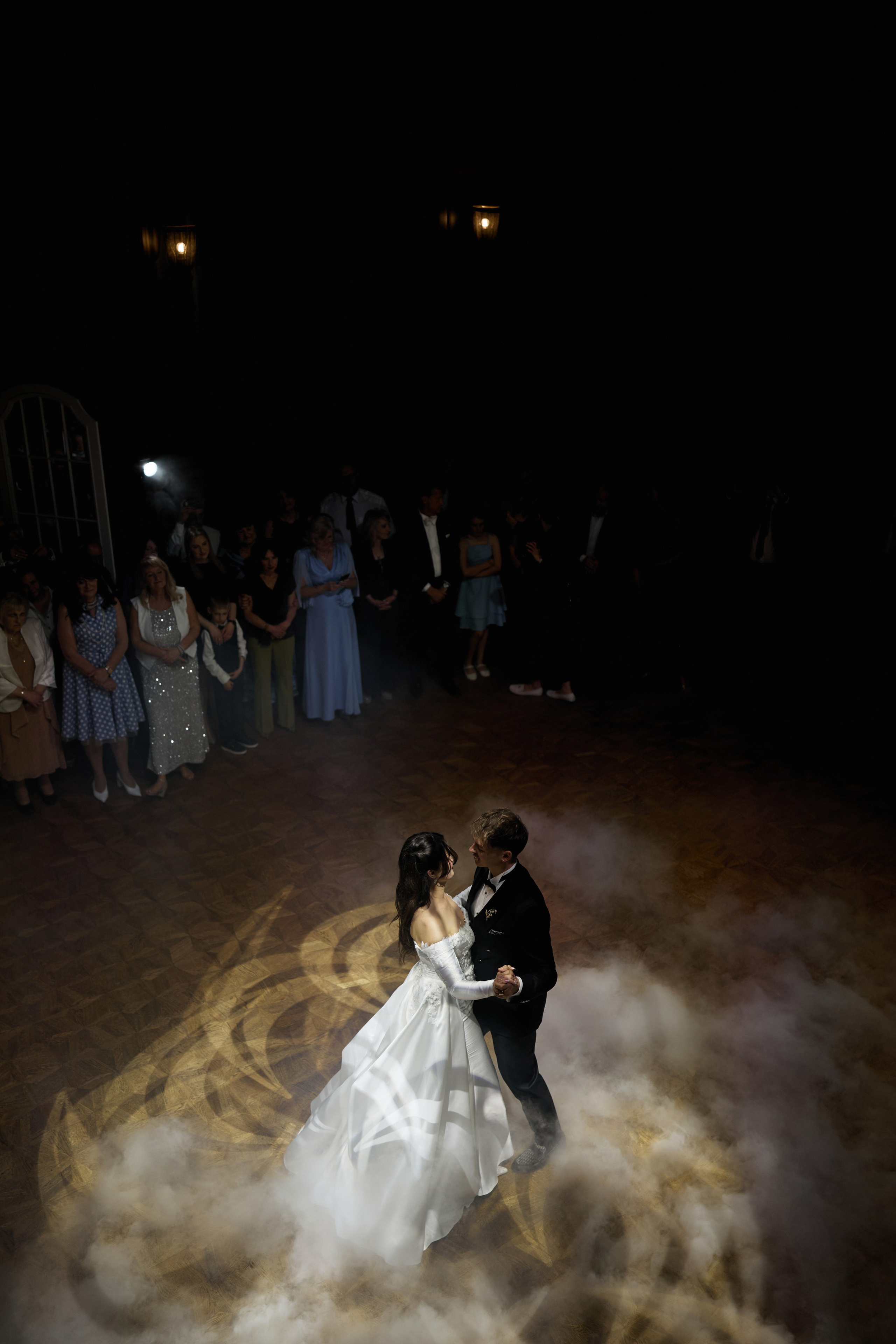 Wiktoria & Kacper. Pałac Goetz. Fotograf ślubny i rodzinny w Krakowie Yana Klymova