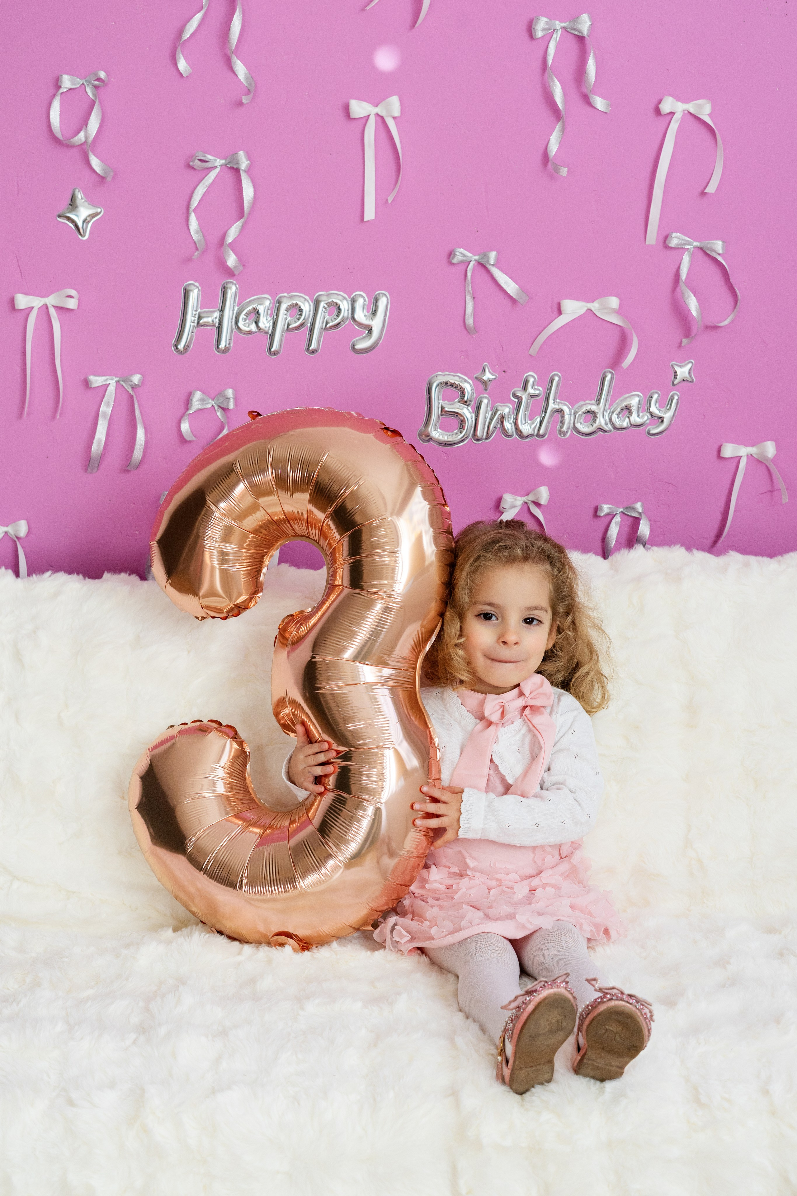 Maggie et Rosie 3 ans. Petit trésor photos de famille, grossesse et nouveau-né à Roanne