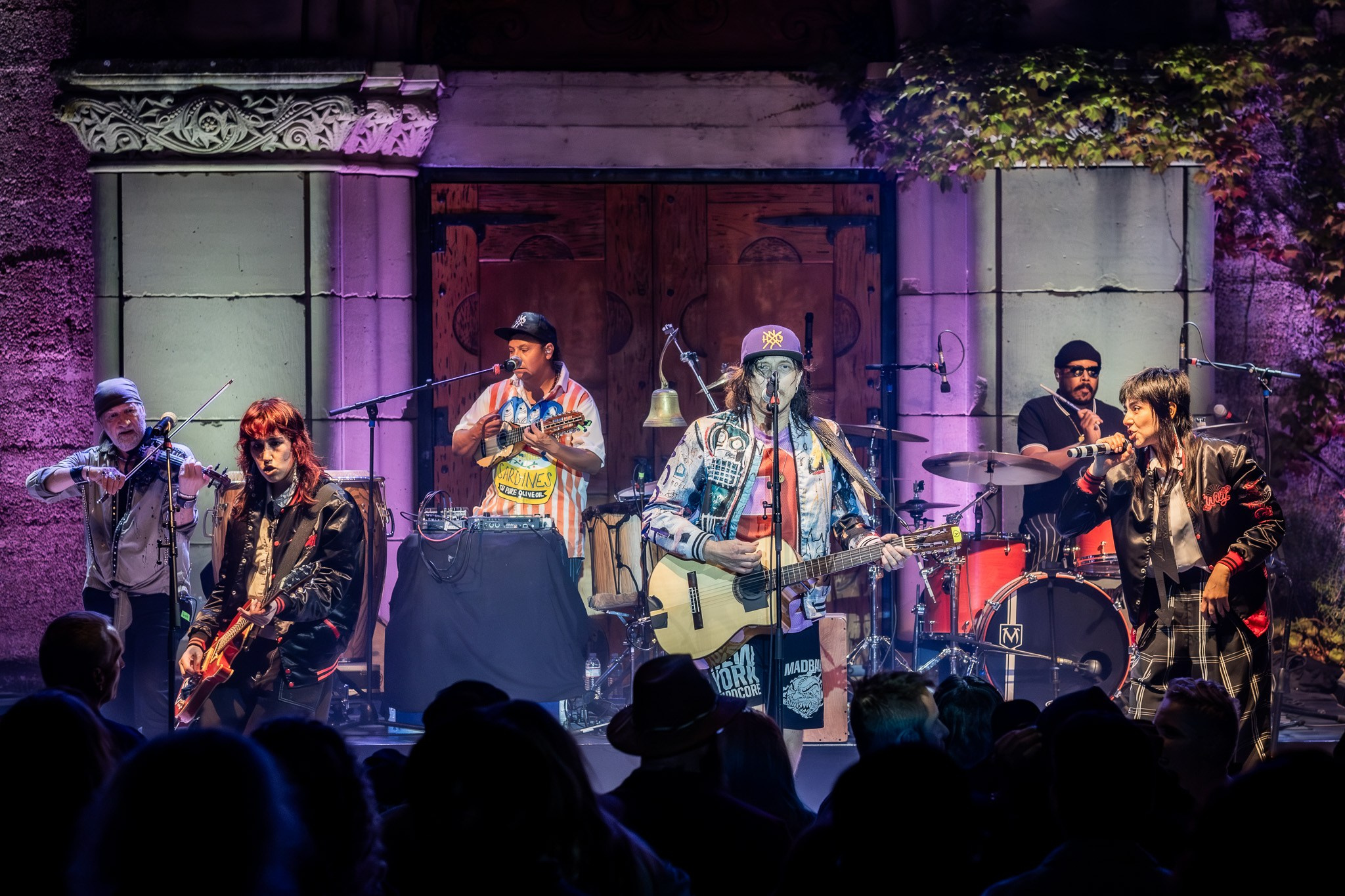 GOGOL BORDELLO / SARATOGA / CA. Reportage concert portrait photography in the San Francisco Bay Area