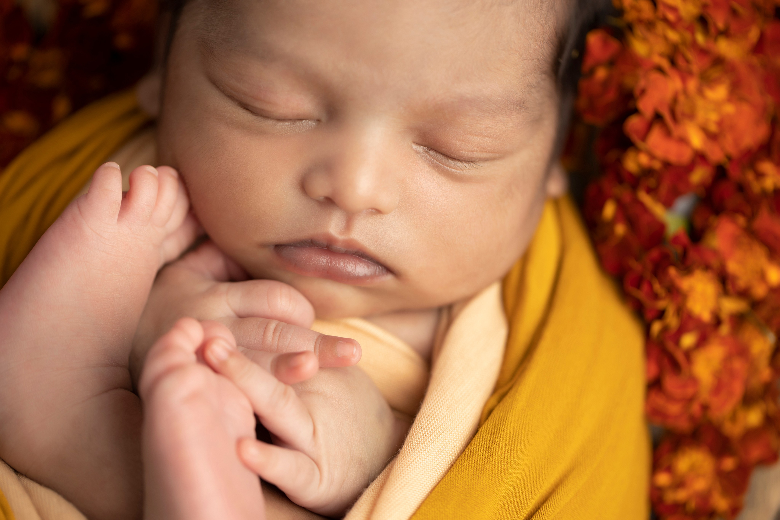 New Born. BABY & FAMILY - MATERNITY - WEDDINGS & EVENTS - COMMERCIALS & CORPORATE | GOWTHAMAN SIVARAJ