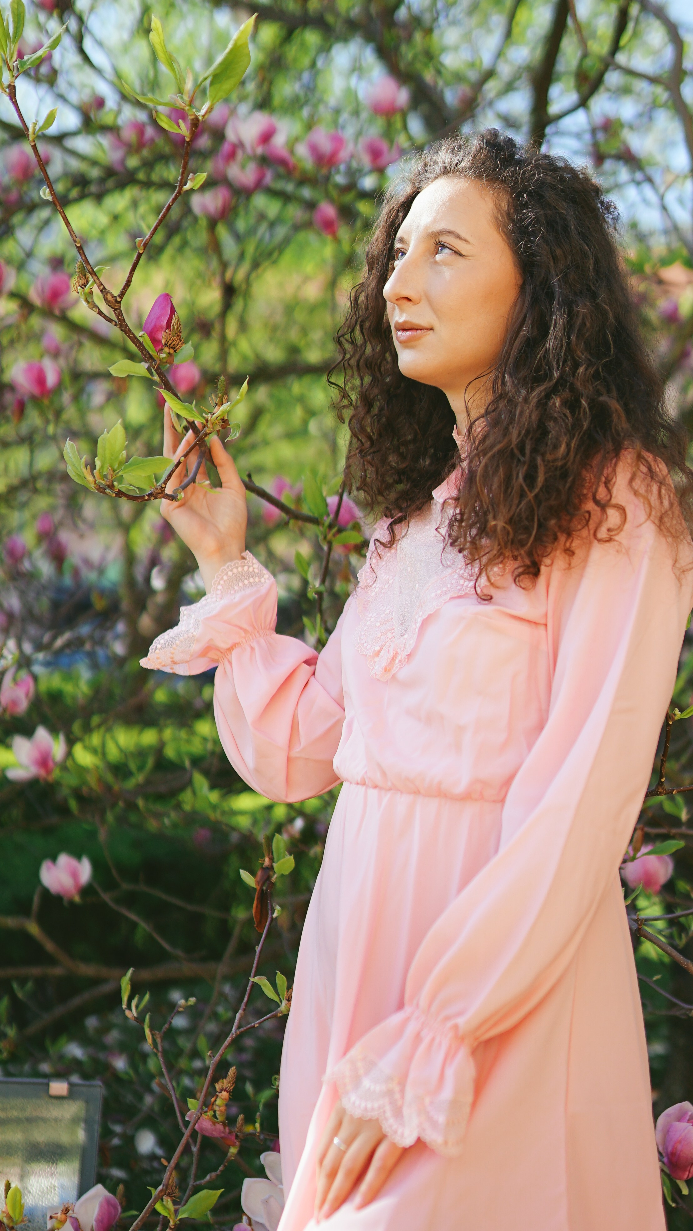 Fotografie de Portret Brașov | Artist Mădălina Beda. Madalina Beda- Artist vizual, fotograf, doula la nastere, consultant babywearing Brasov si in toata tara