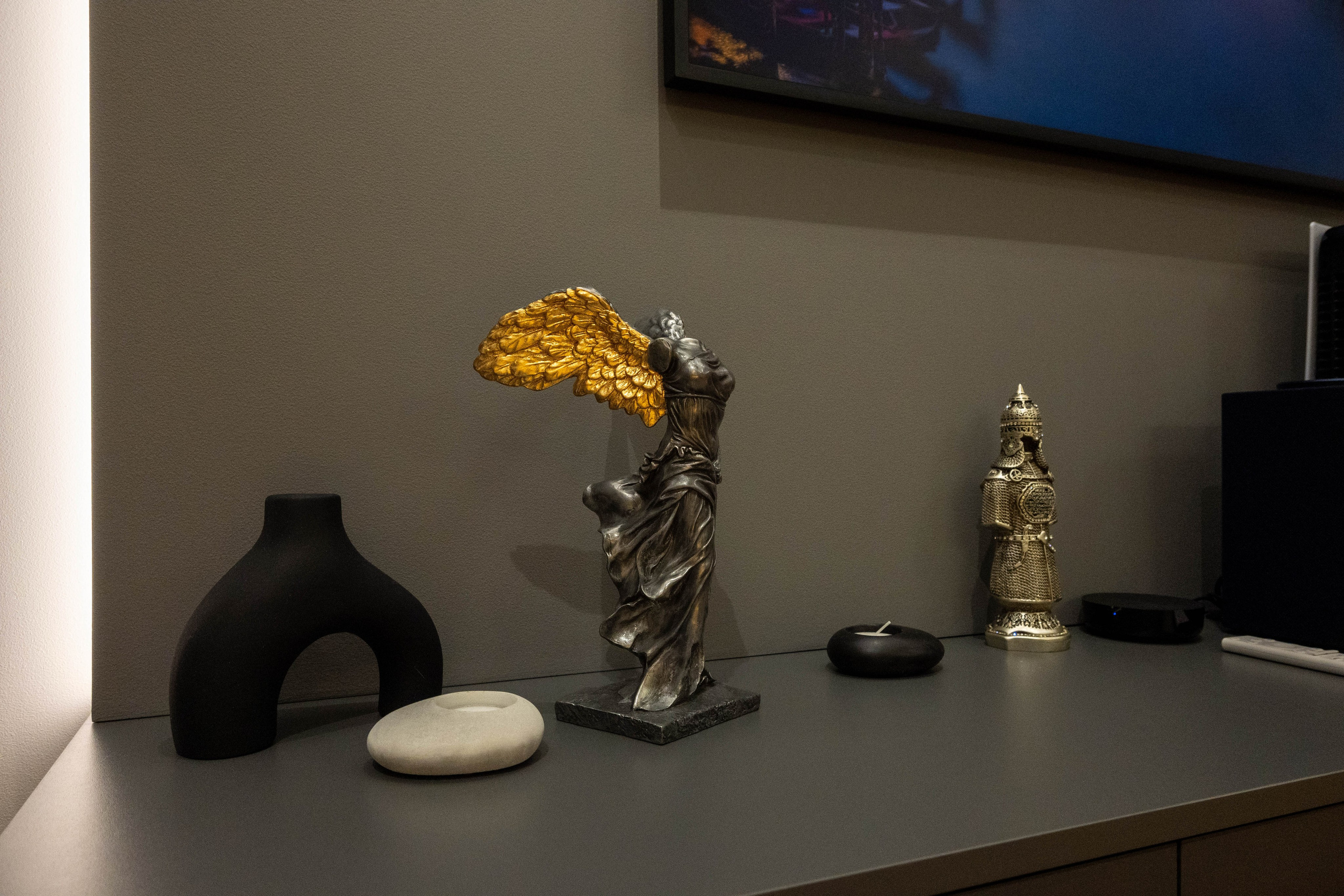 The apartment is on two levels. Fotograf Dmitrii Donets