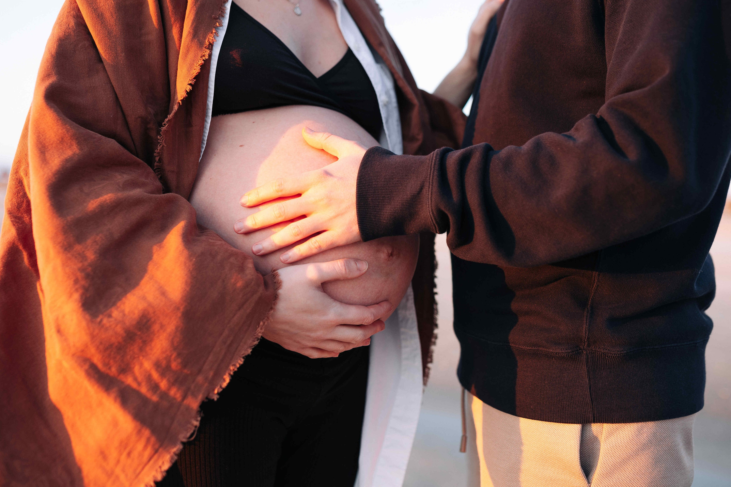 WINTER, PREGNANCY PHOTOSESSION (TEL AVIV). PHOTOGRAPHER IN ISRAEL