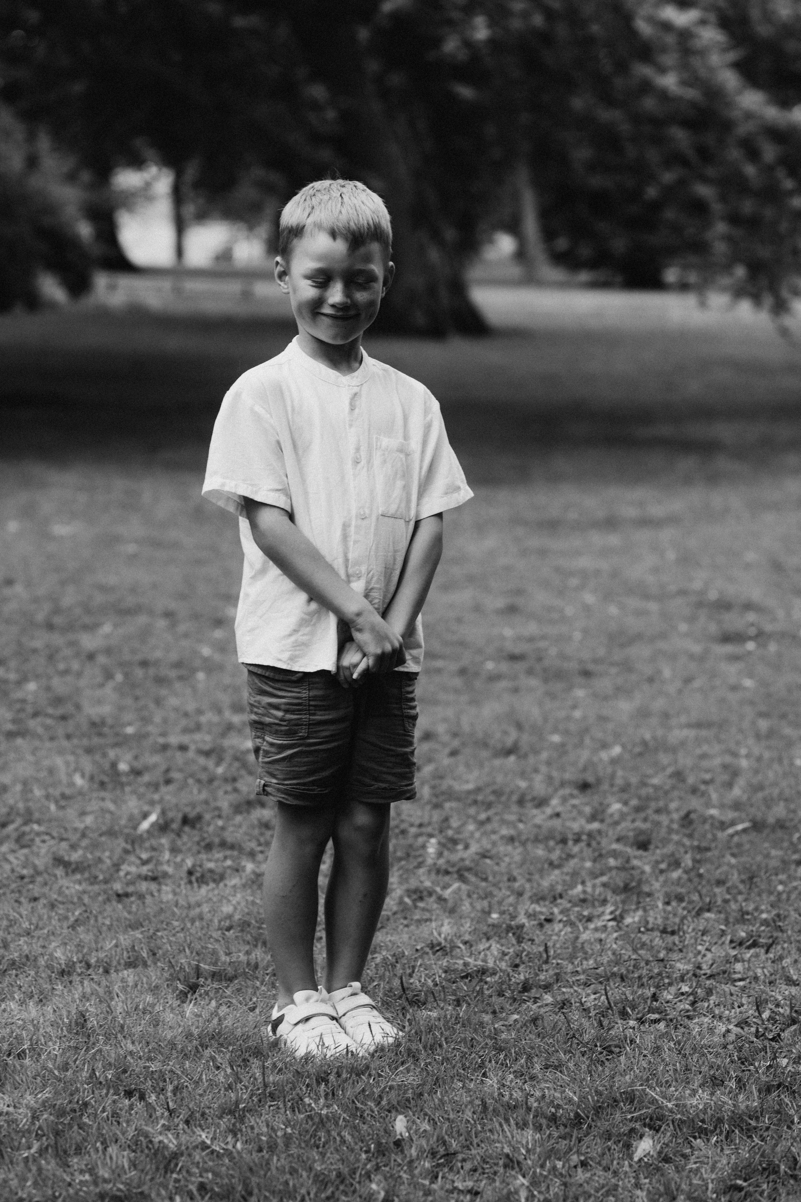 Kaivopuisto. Wedding and potrait photographer in Helsinki Vickan O