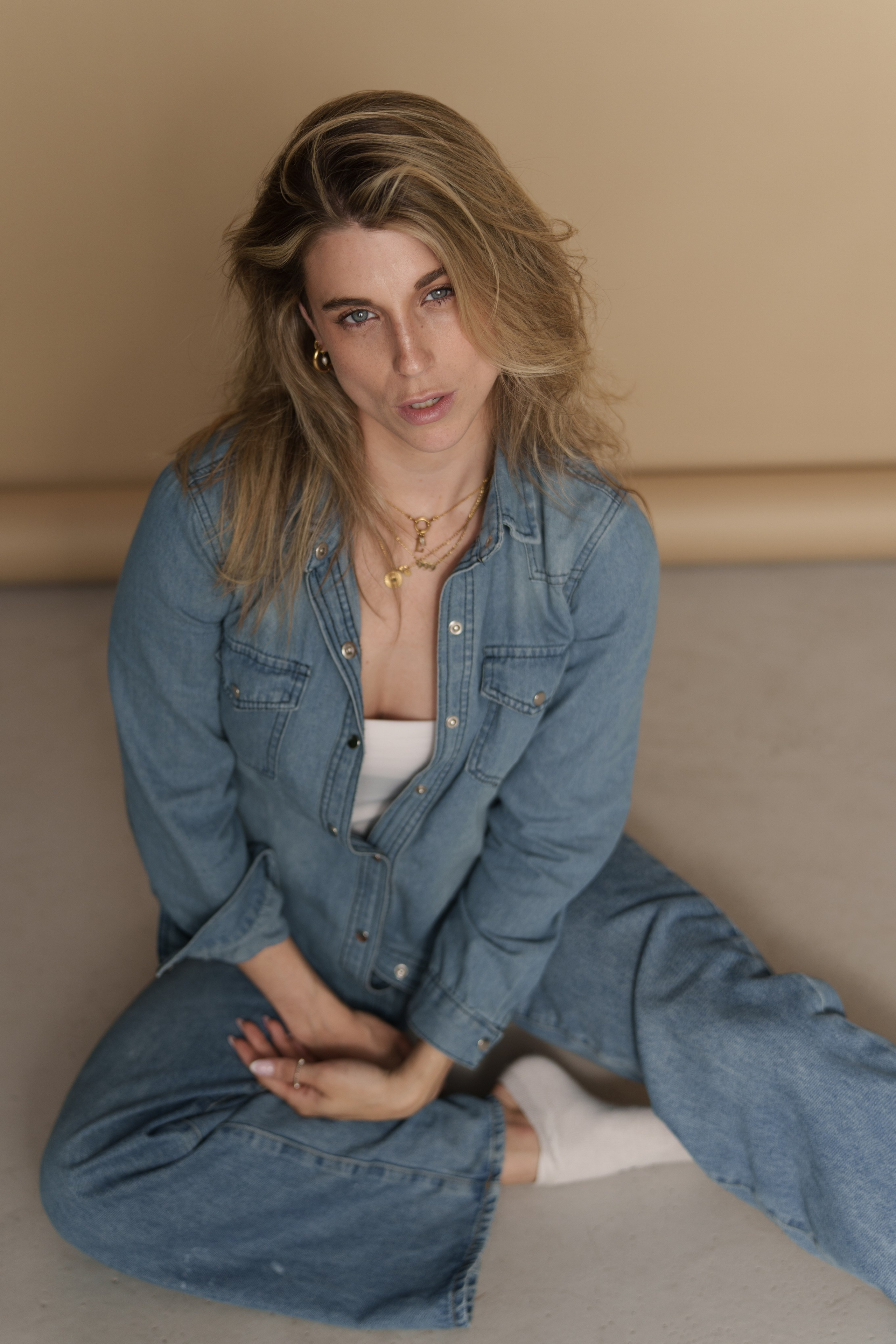 „Kölsch&Shoot“ in Cologne w/ Lisa (Set #2). URBANSTREETFILES.ART