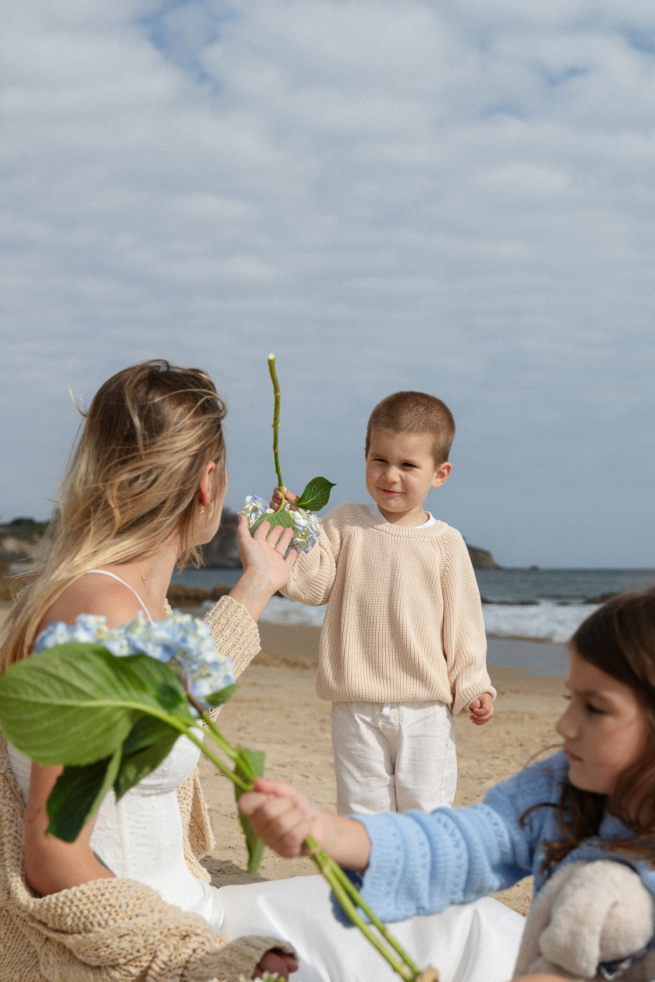 Memorable the Beach Day. Portrait, family, maternity & wedding photography & videography in SoCal Kseni Vibe