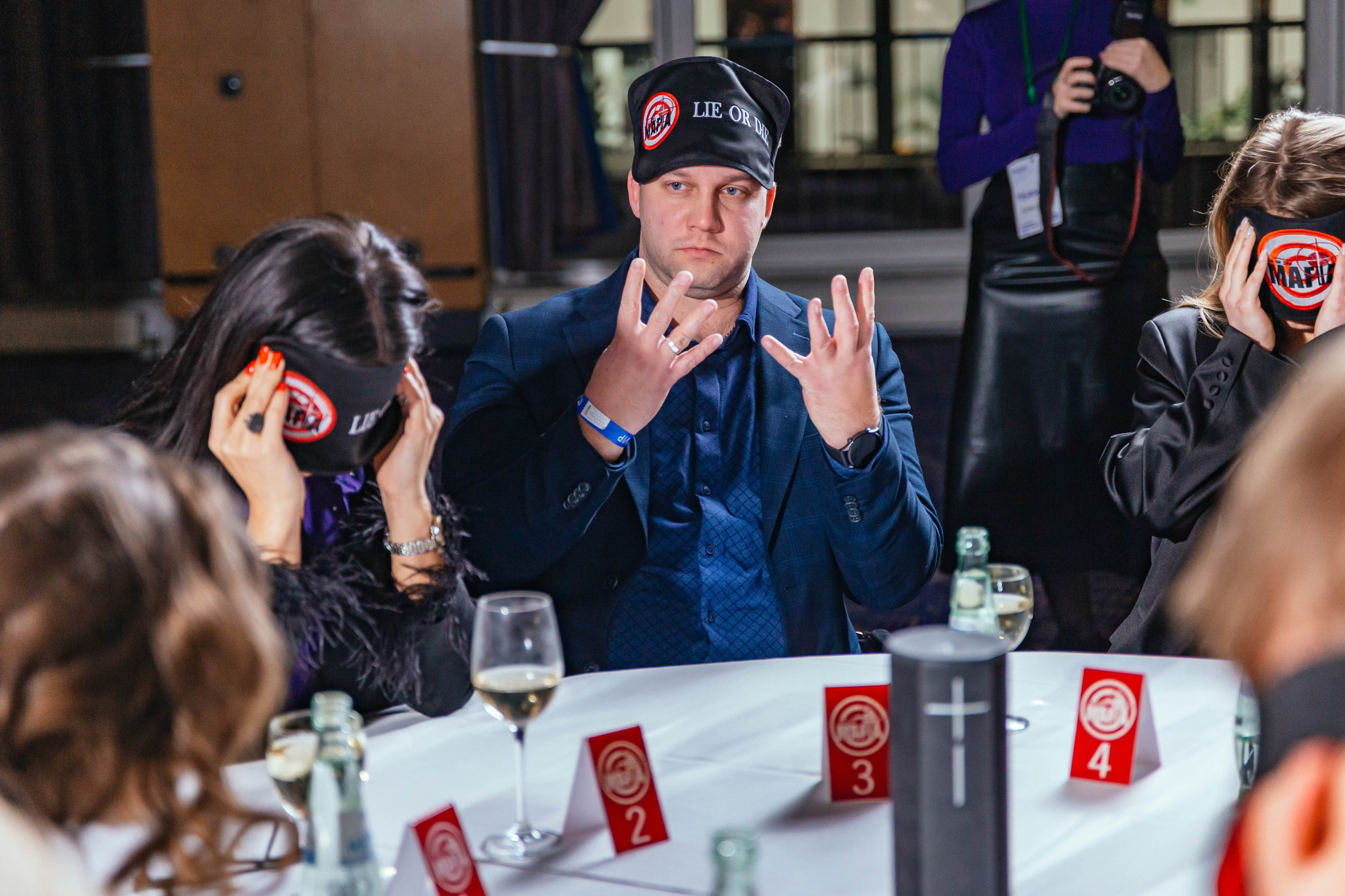 Club Bizon. Portrait family photographer in Berlin Elena Zakh