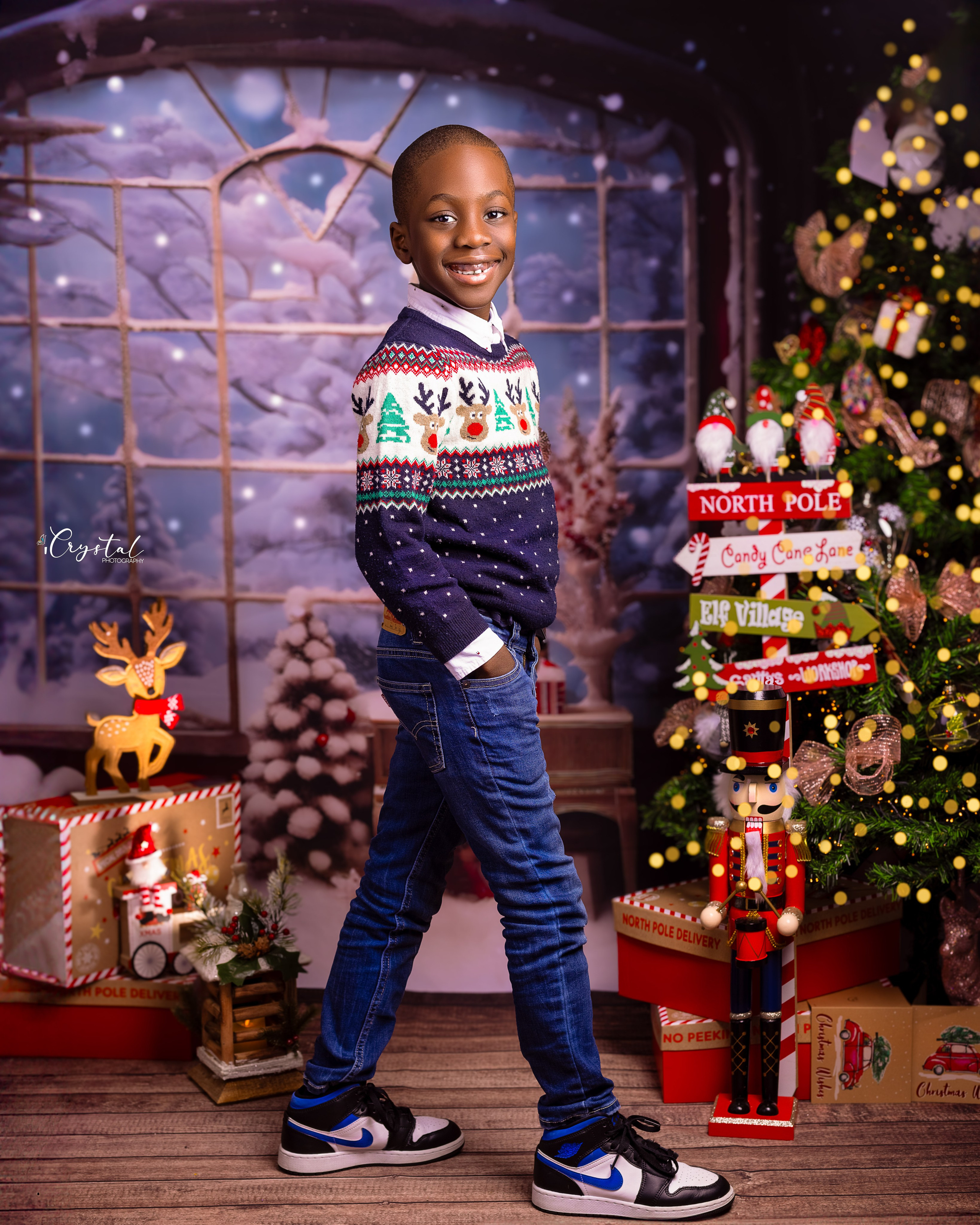 Mini Christmas. Children, Maternity and Family Portrait Photographer in Manchester, UK