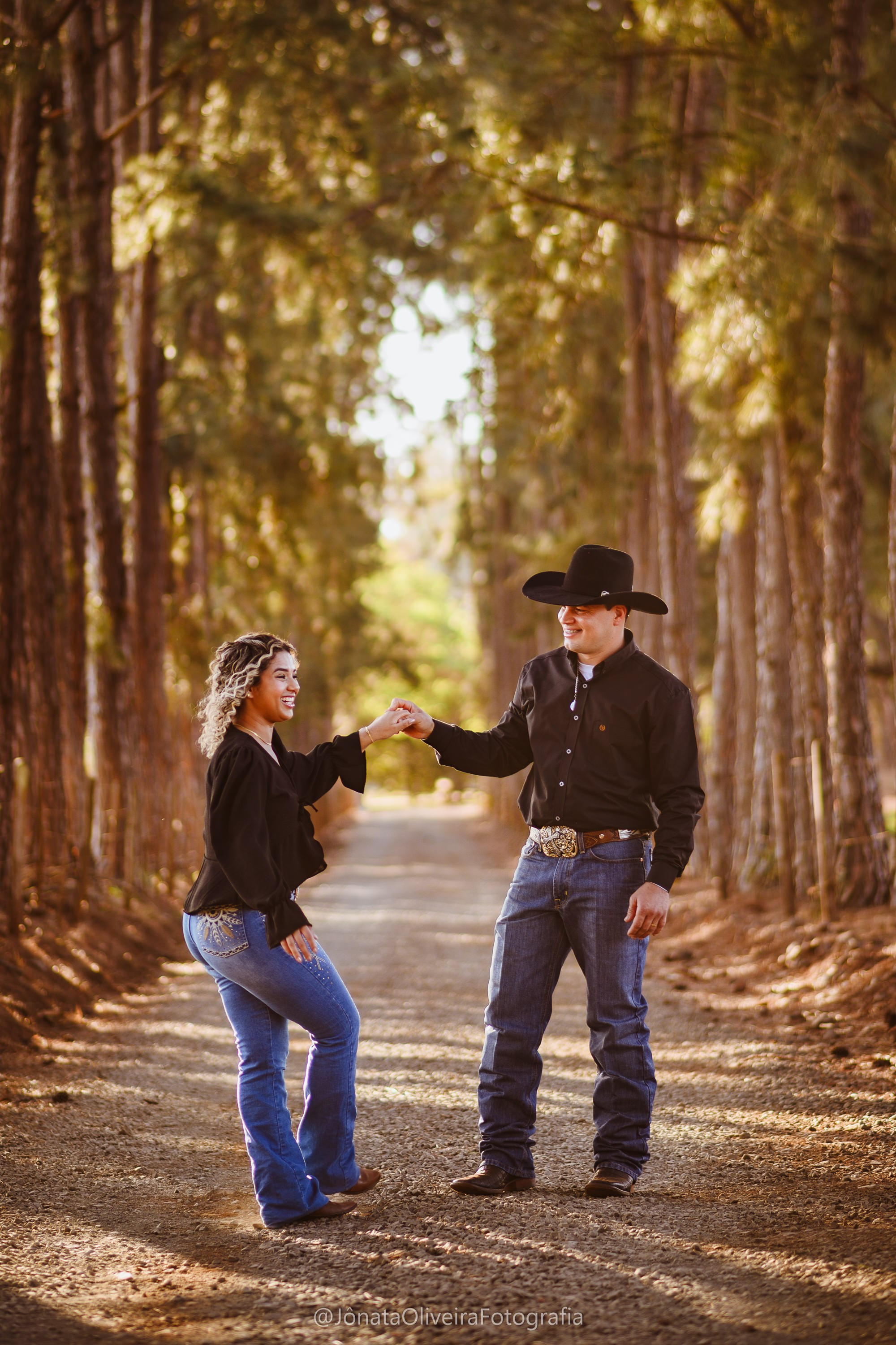 Pre Wedding Luérica e Vinicius. Fotografia de casamentos e ensaios em avaré Jônata Oliveira