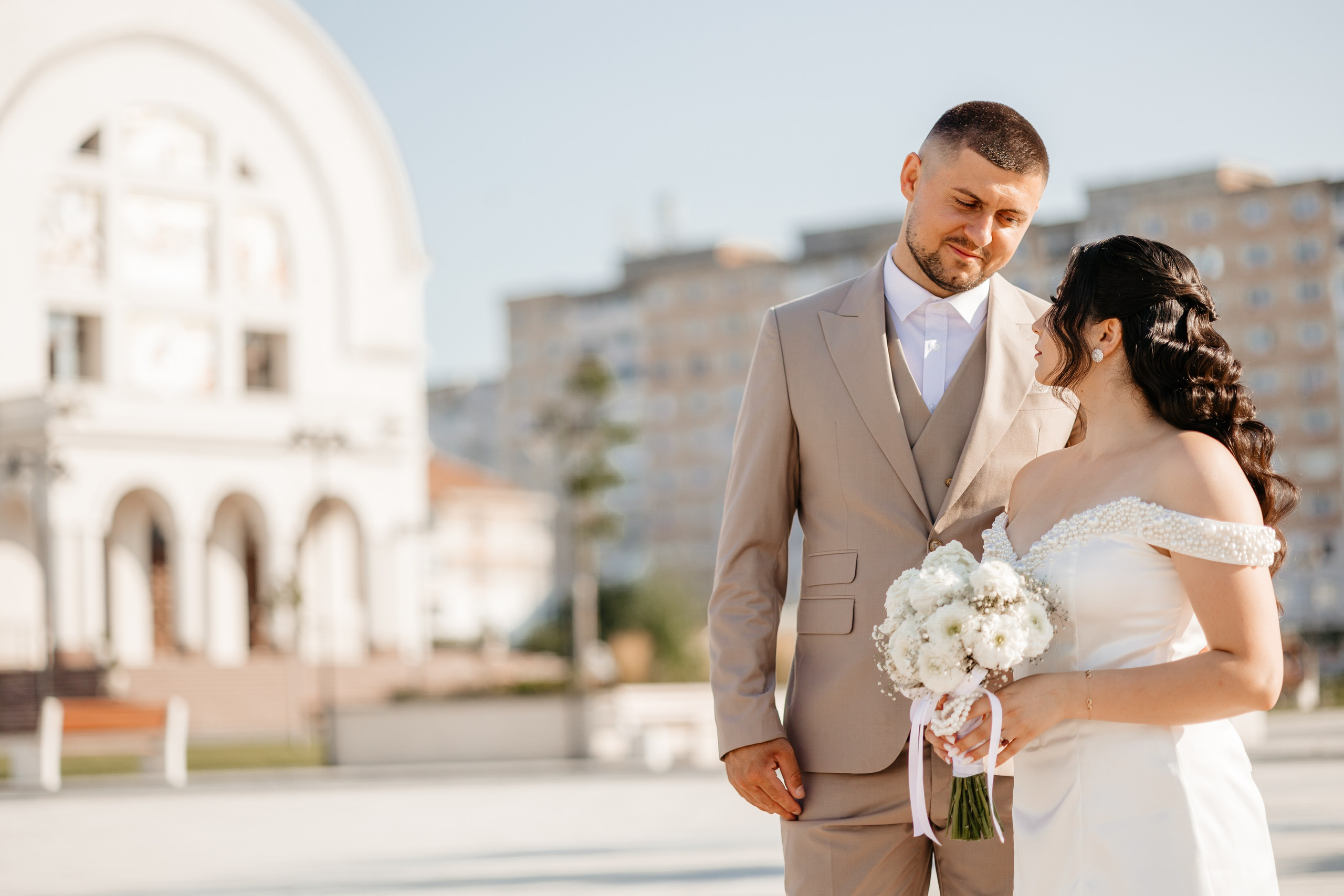 Roxana & Andrei — Cununie civilă în Helegiu și ședință foto în Onești
