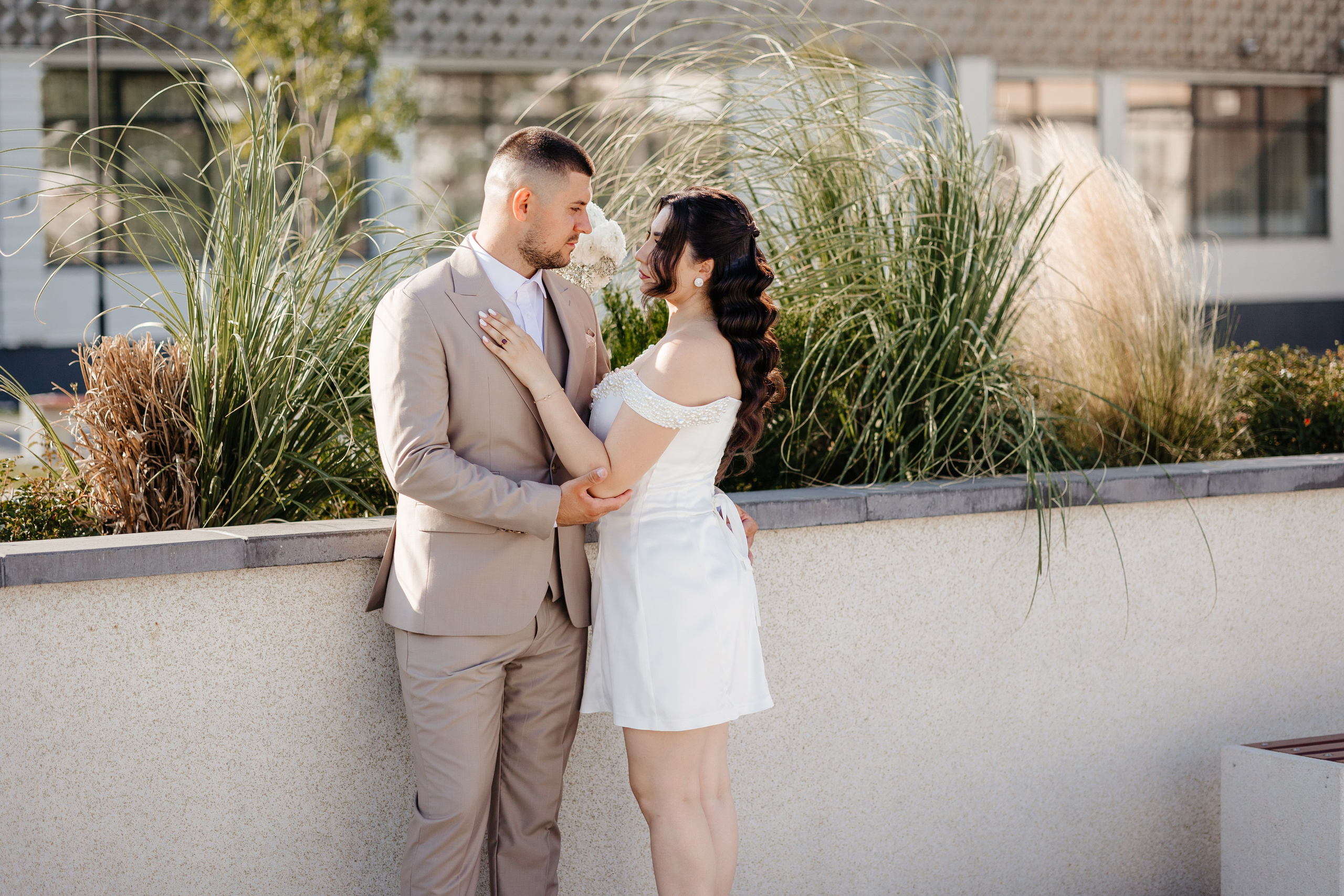 Roxana & Andrei — Cununie civilă în Helegiu și ședință foto în Onești