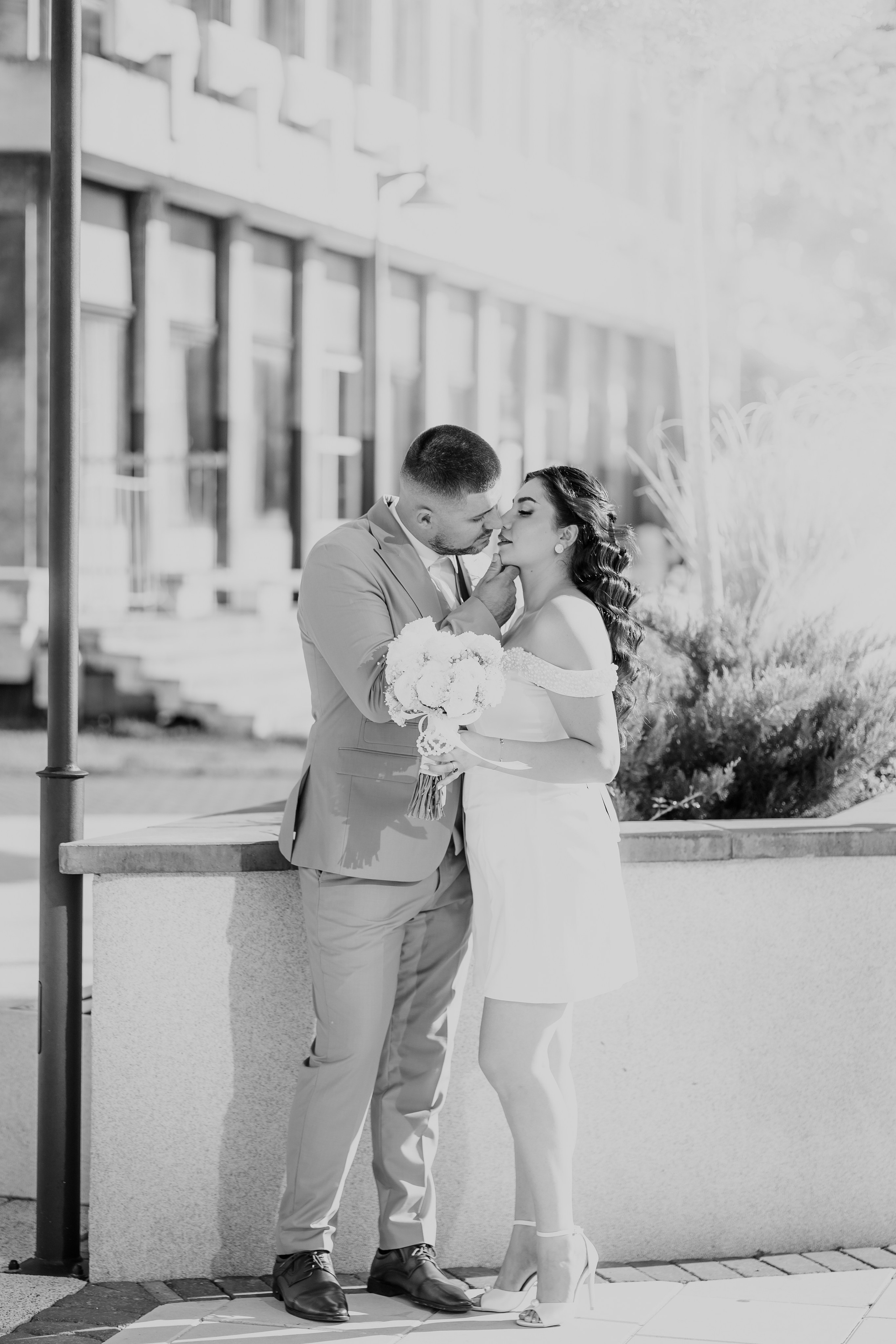 Roxana & Andrei — Cununie civilă în Helegiu și ședință foto în Onești