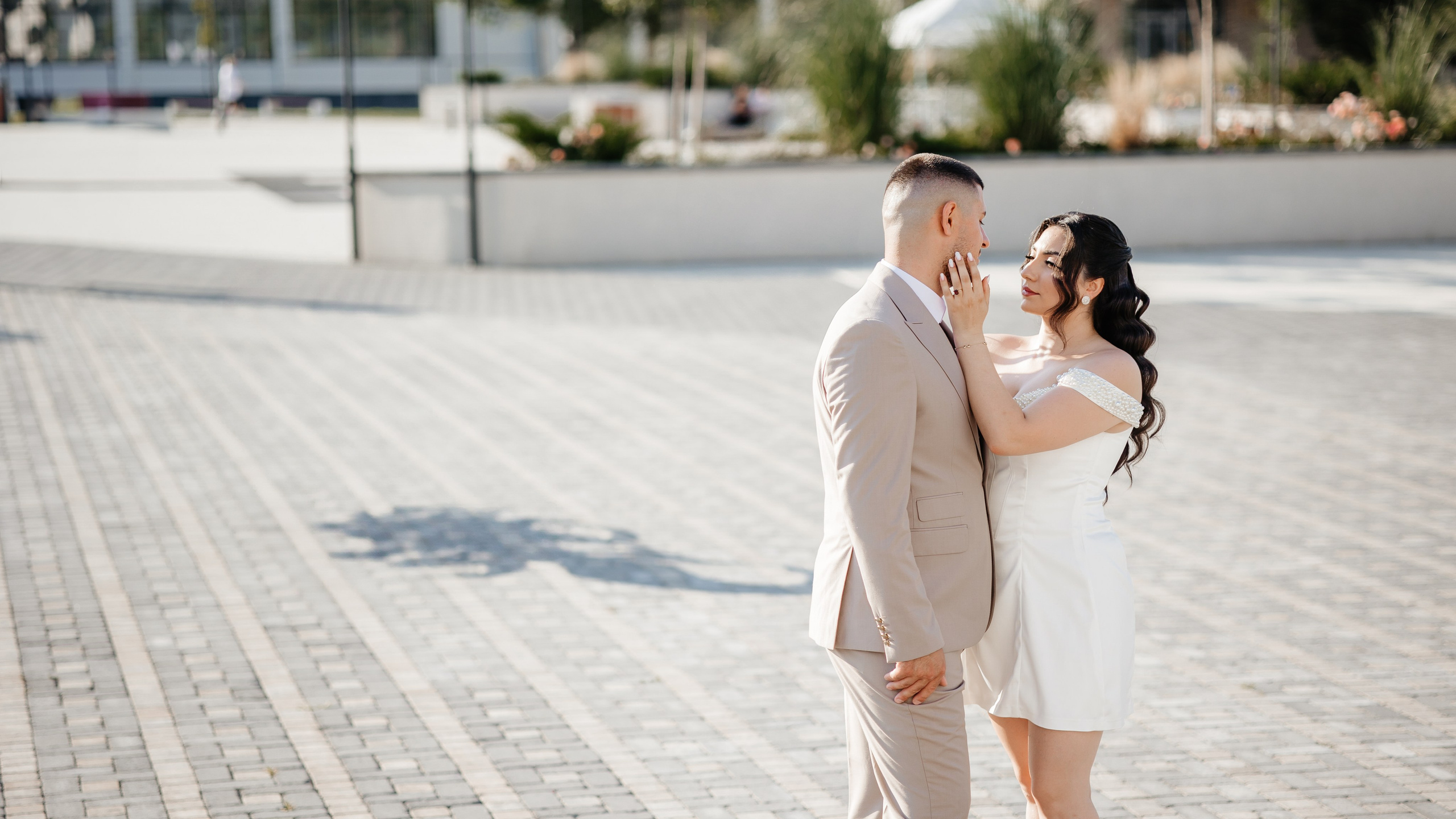 Roxana & Andrei — Cununie civilă în Helegiu și ședință foto în Onești