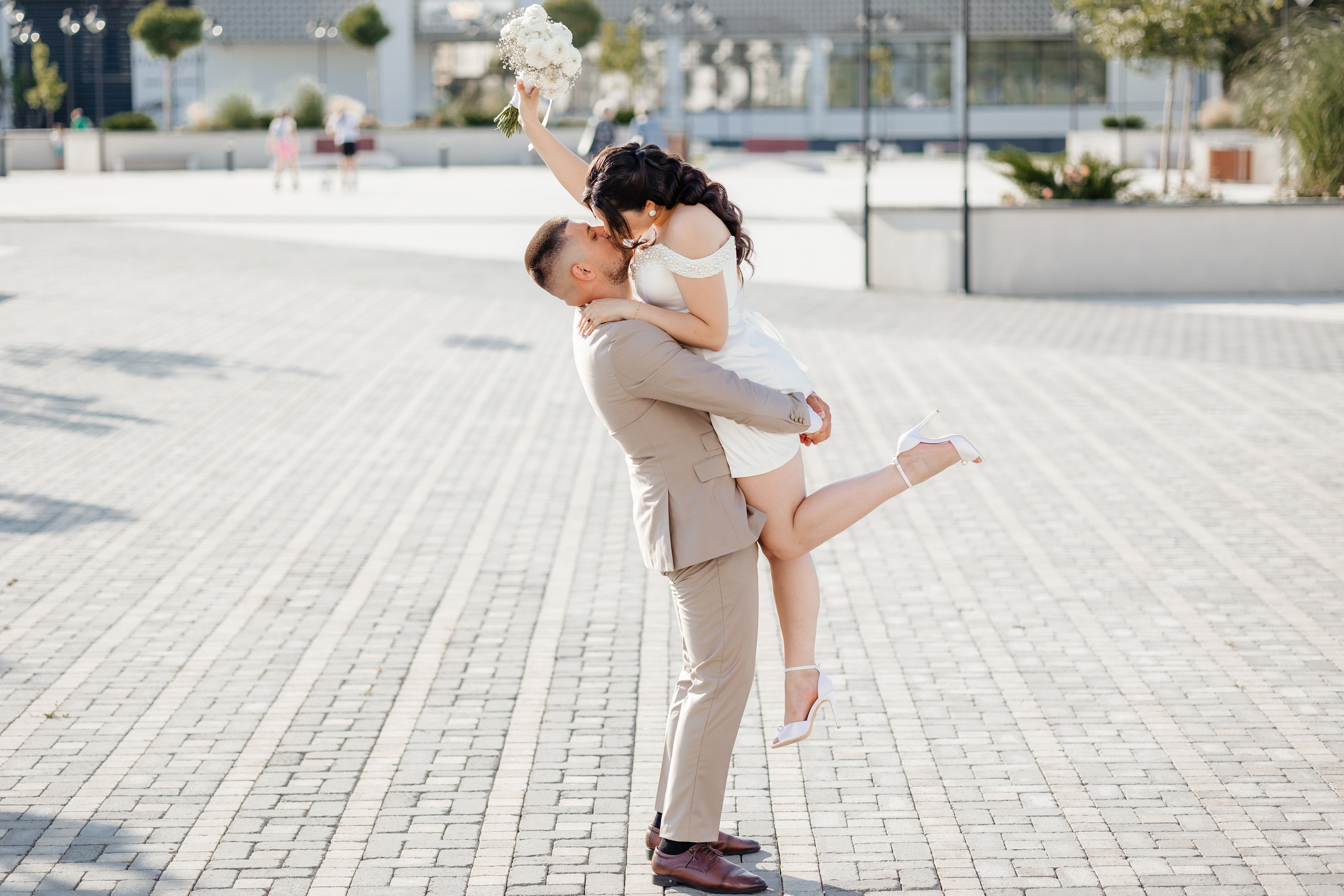 Roxana & Andrei — Cununie civilă în Helegiu și ședință foto în Onești