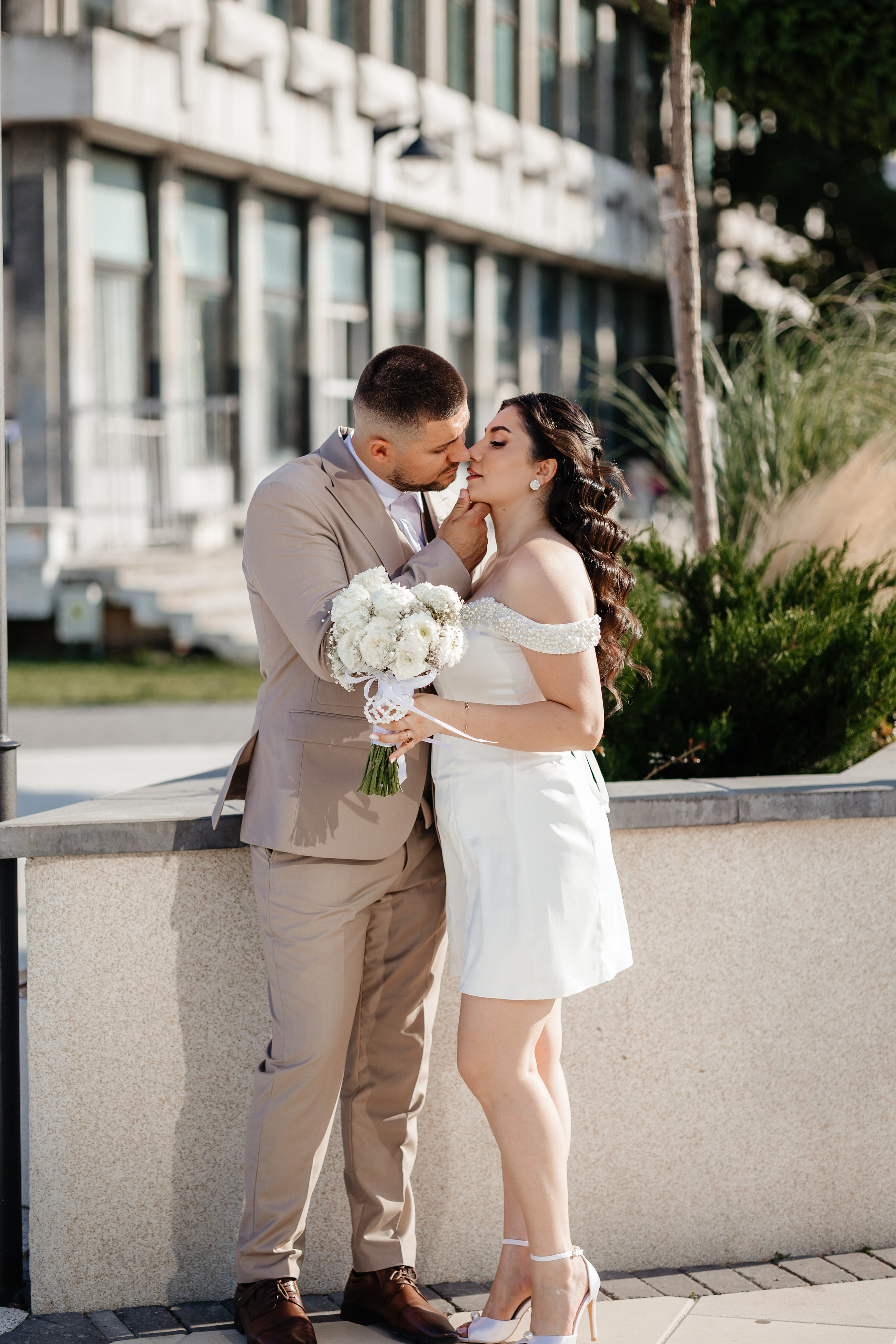 Roxana & Andrei — Cununie civilă în Helegiu și ședință foto în Onești