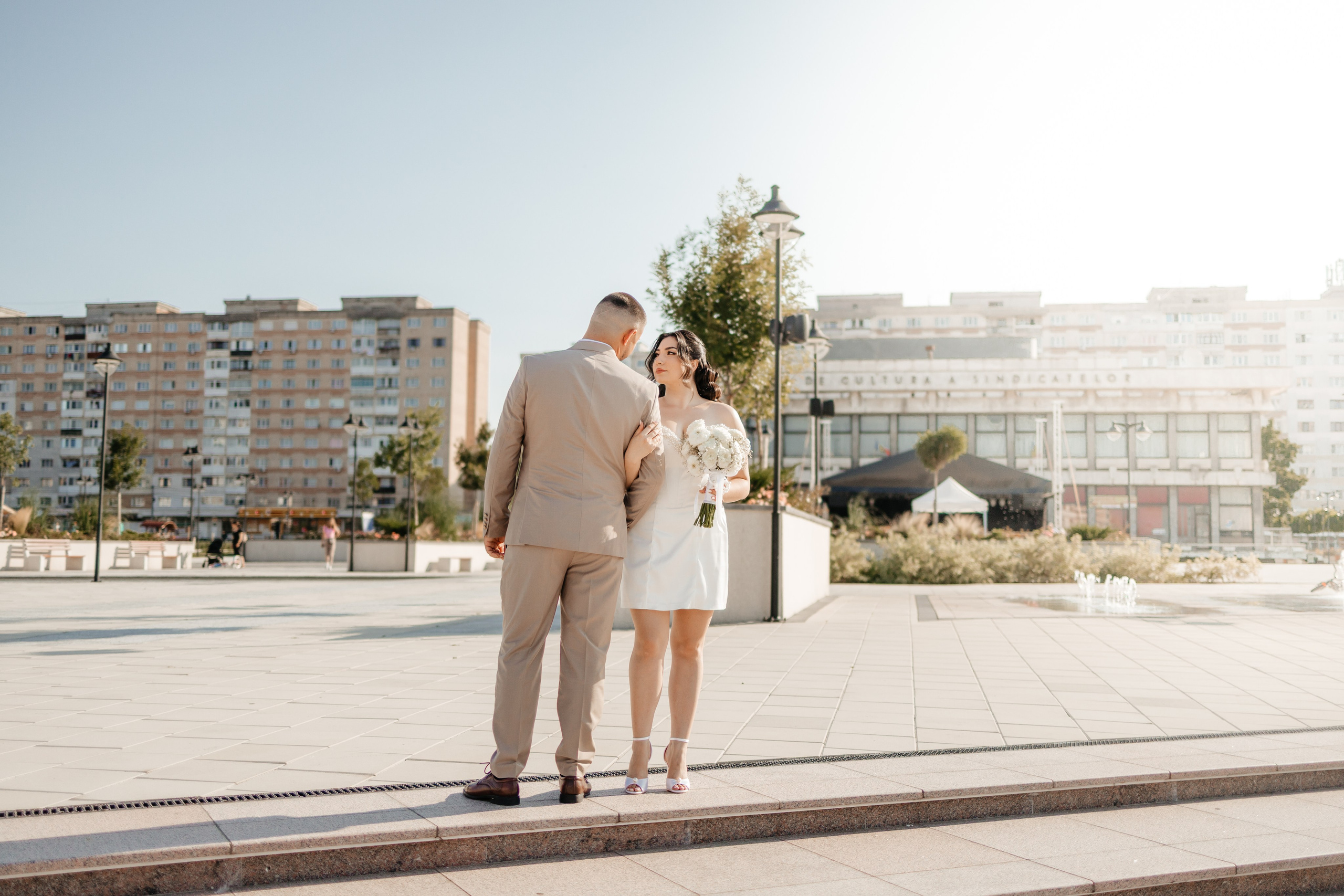 Roxana & Andrei — Cununie civilă în Helegiu și ședință foto în Onești