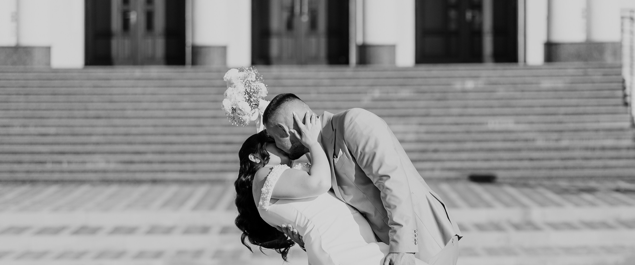 Roxana & Andrei — Cununie civilă în Helegiu și ședință foto în Onești
