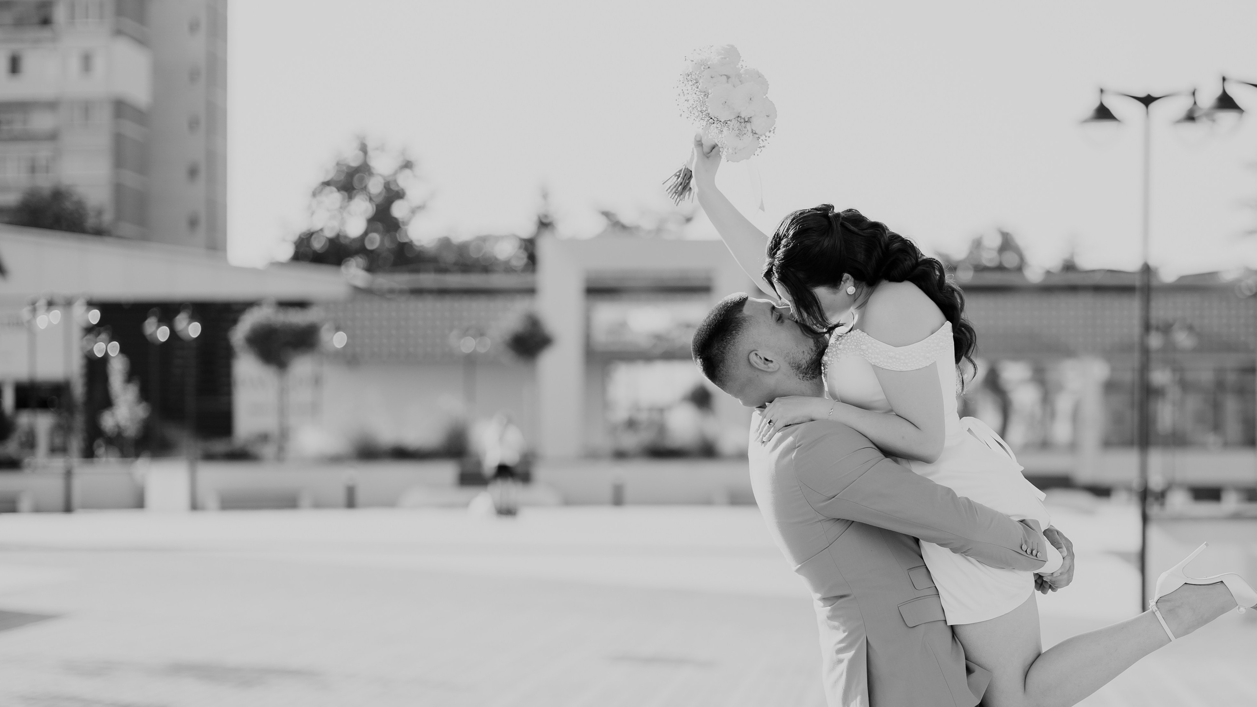 Roxana & Andrei — Cununie civilă în Helegiu și ședință foto în Onești