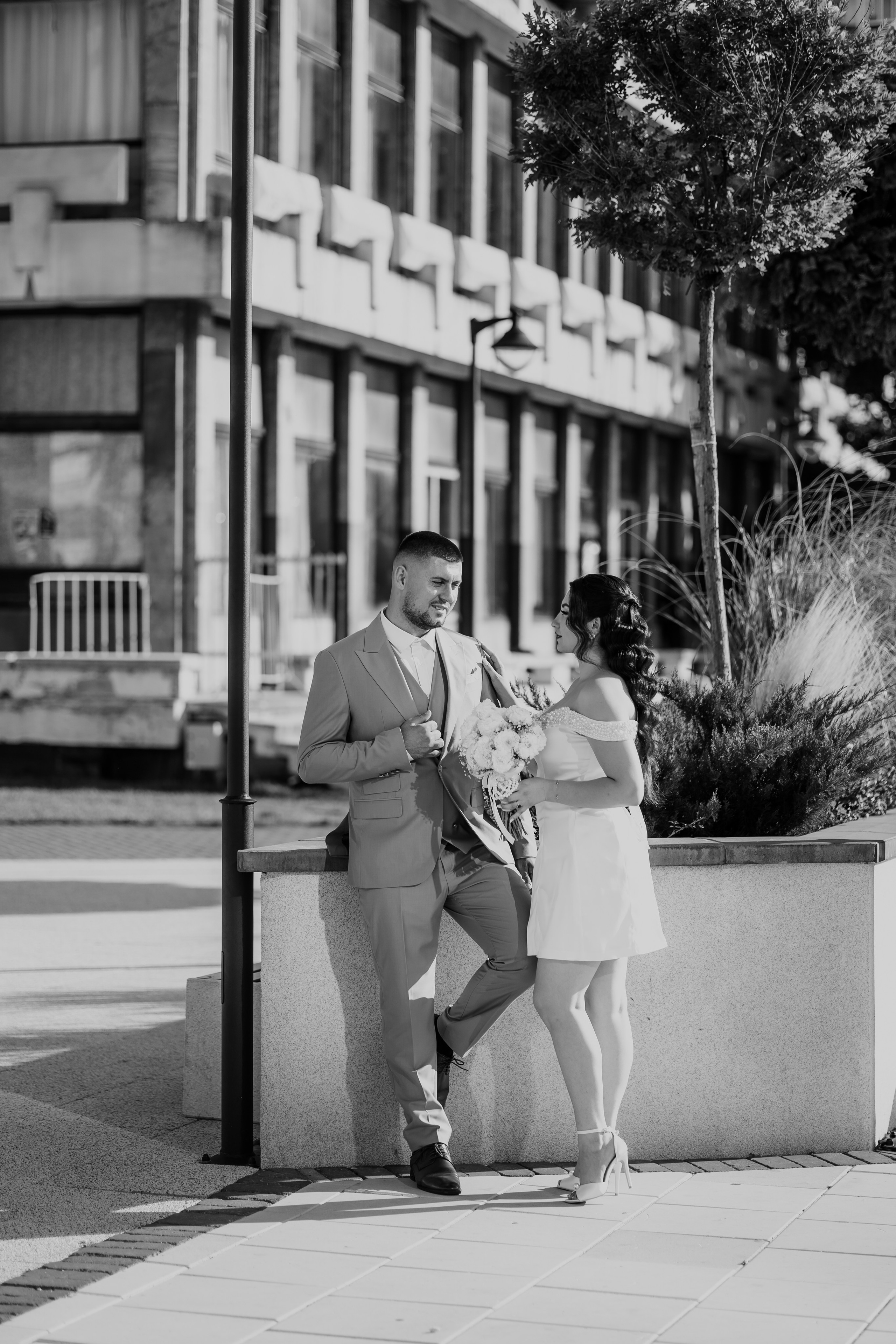 Roxana & Andrei — Cununie civilă în Helegiu și ședință foto în Onești