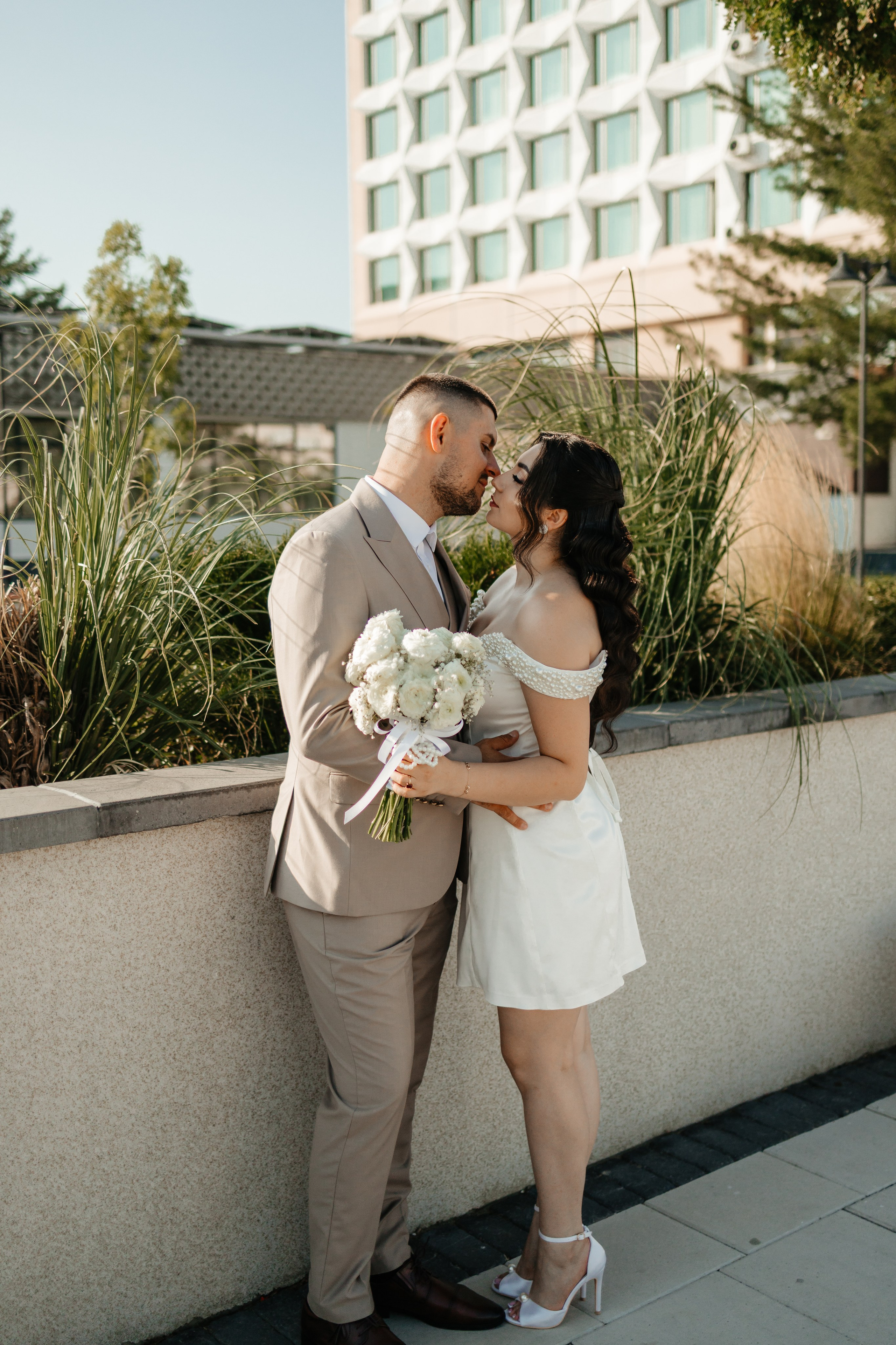 Roxana & Andrei — Cununie civilă în Helegiu și ședință foto în Onești
