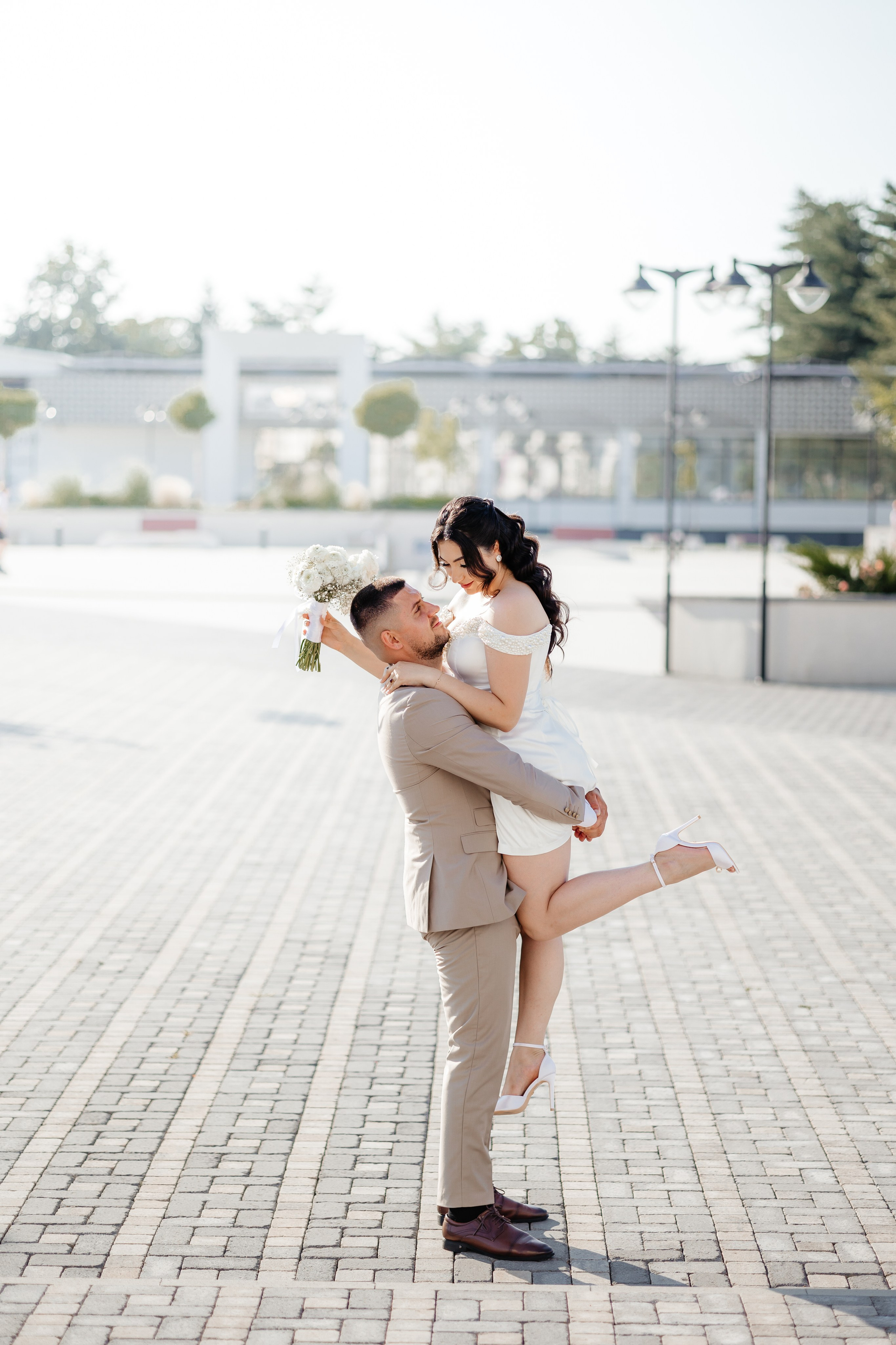 Roxana & Andrei — Cununie civilă în Helegiu și ședință foto în Onești
