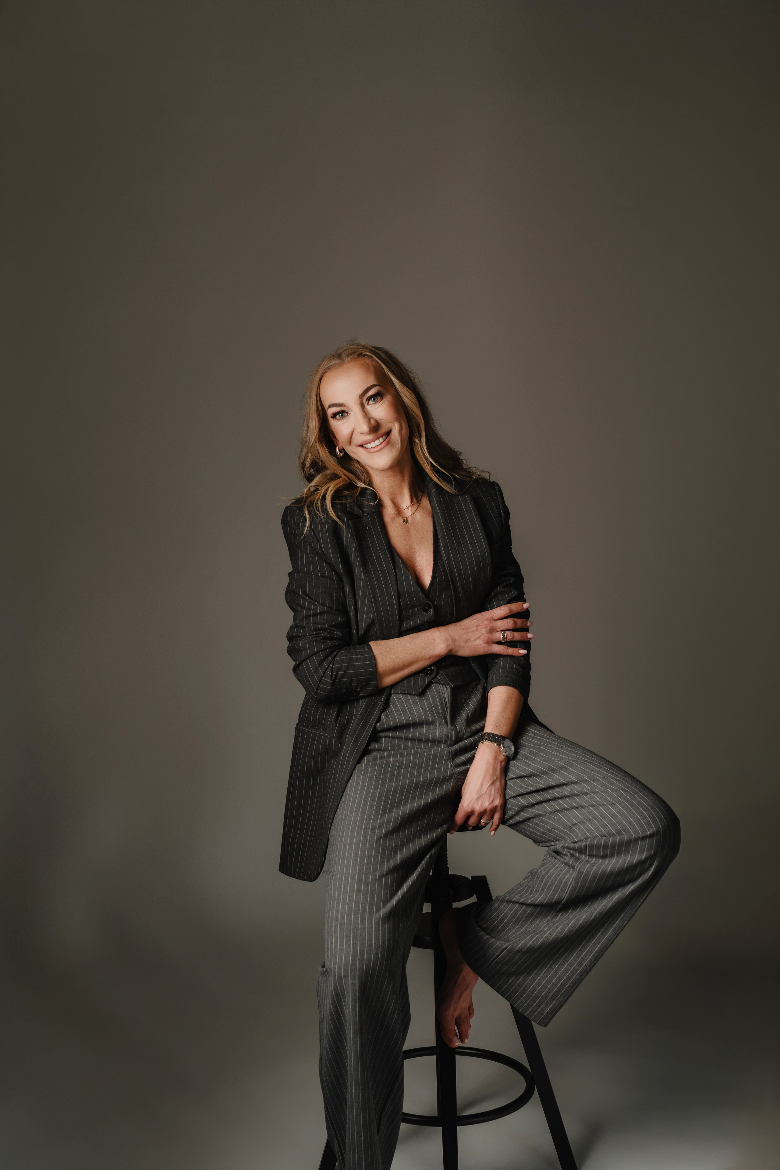 Portrait and boudoir. Michalina Dzianach Wedding Photographer Iceland