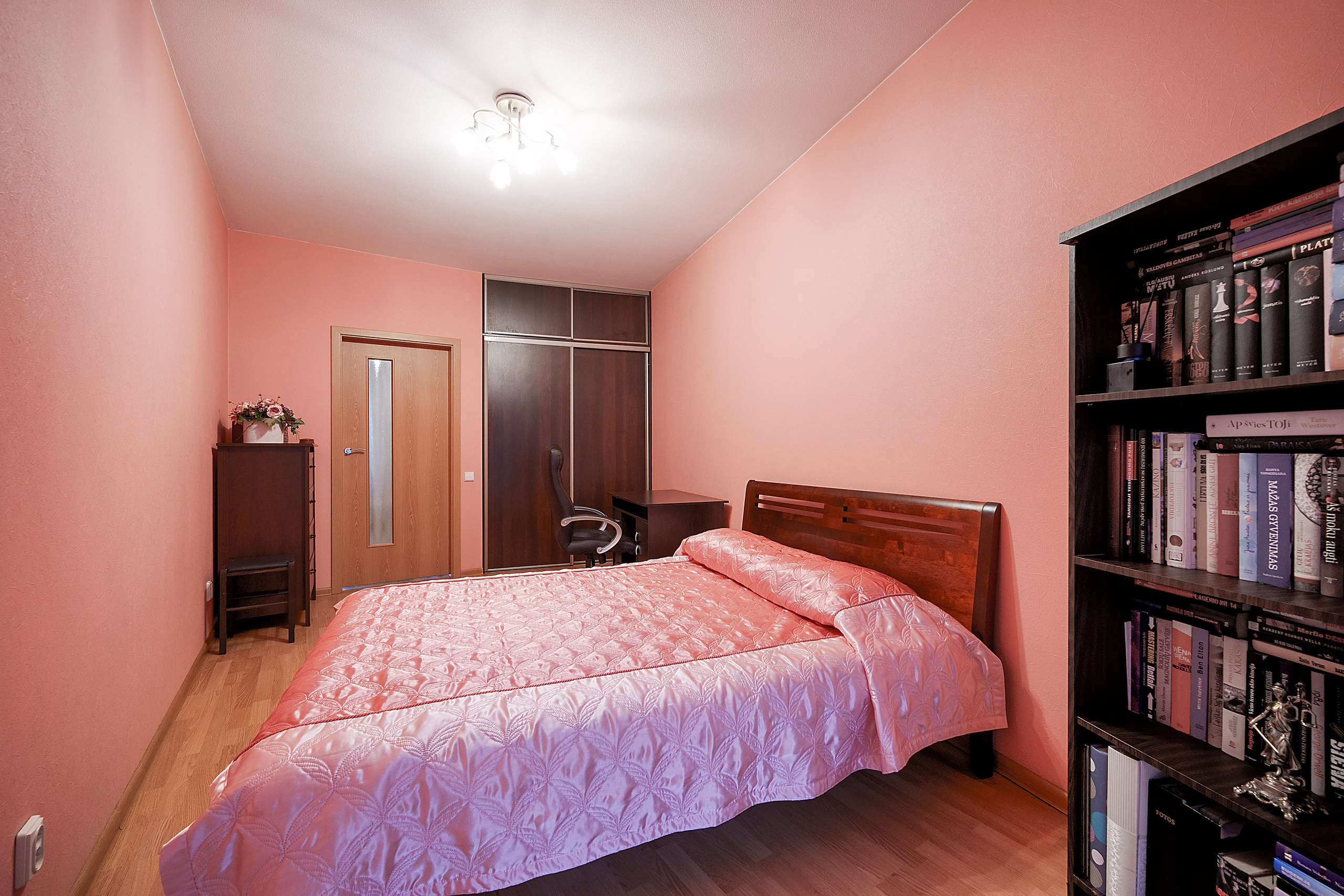 Jonažolių g, 13. Elina Sapiega fotografė Vilniuje