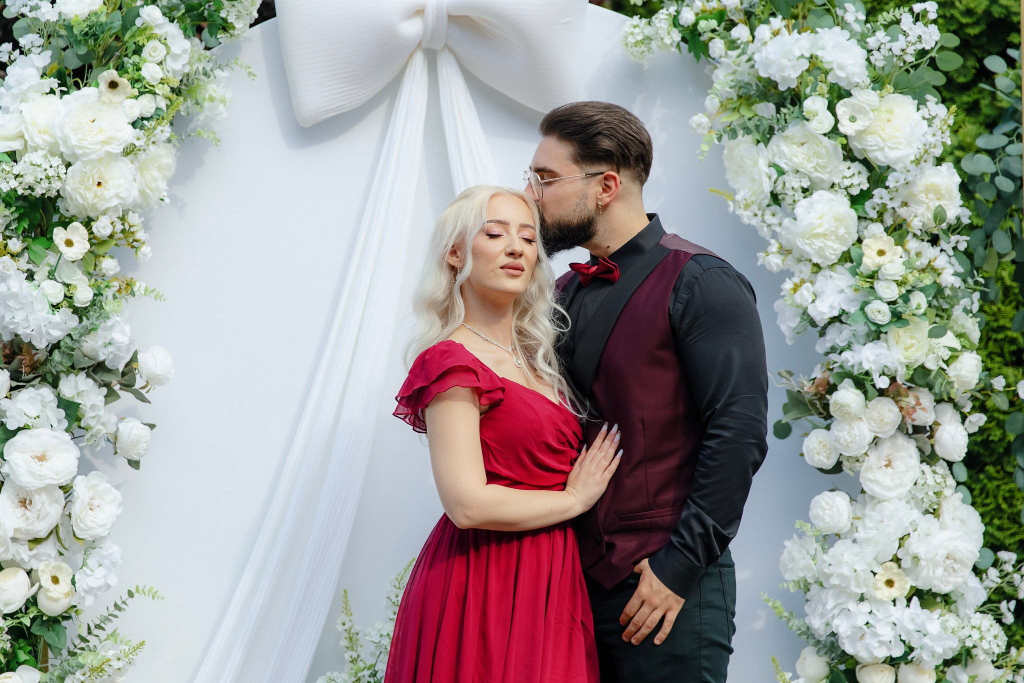 Ioana & Ionuț | Nuntă de poveste la Păstrăvăria Poiana din Mălini județul Suceava. Servicii foto-video profesionale, pentru momente de neuitat