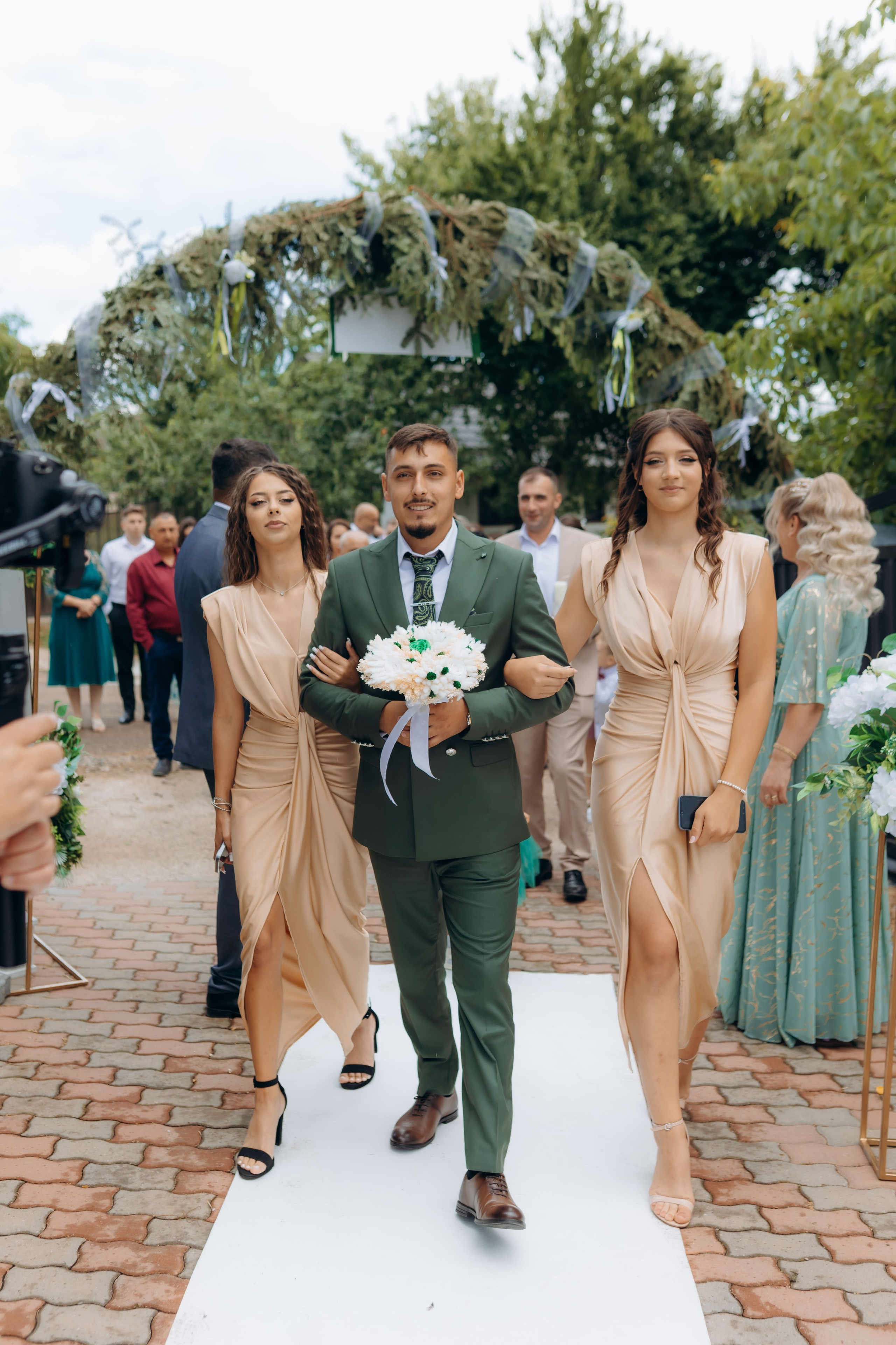 Nunta Nicoleta & Răzvan | Fotografie & Videografie Profesională. Servicii foto-video profesionale, pentru momente de neuitat