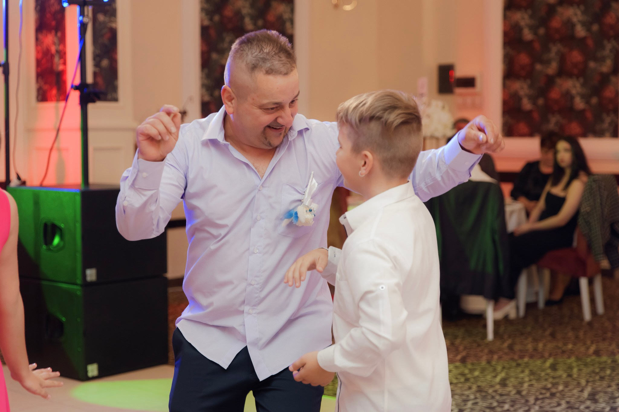 Mihai & Oana. Servicii foto-video profesionale, pentru momente de neuitat