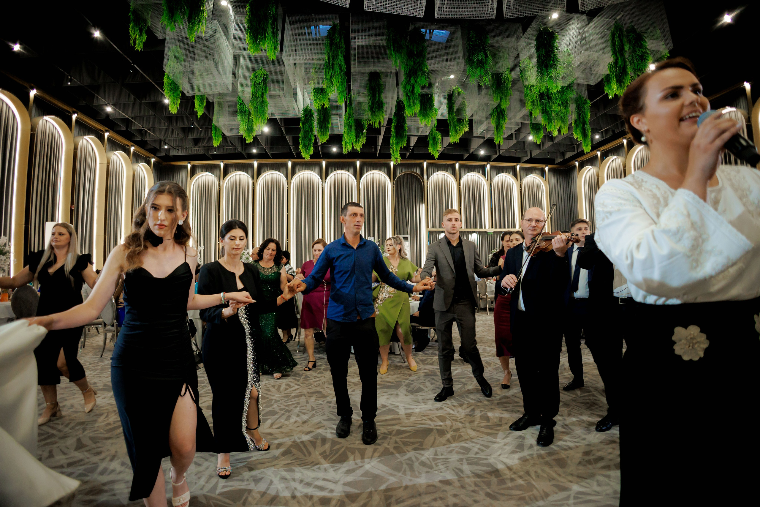 Nunta Nicoleta & Răzvan | Fotografie & Videografie Profesională. Servicii foto-video profesionale, pentru momente de neuitat