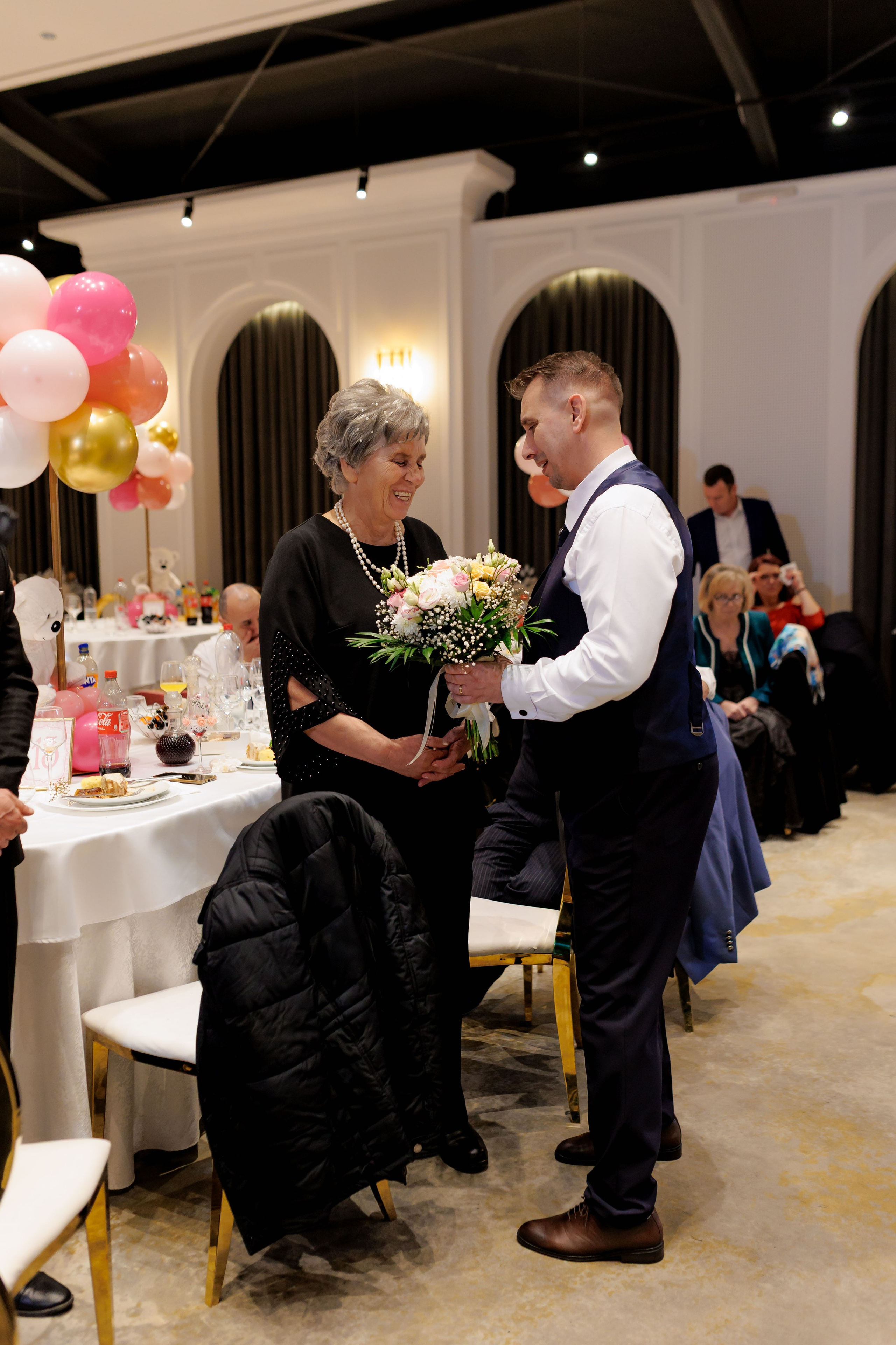 Povestea voastră, regizată de noi |Cristi Turculet Videograf Nuntă Suceava | wedding highlight. Servicii foto-video profesionale, pentru momente de neuitat