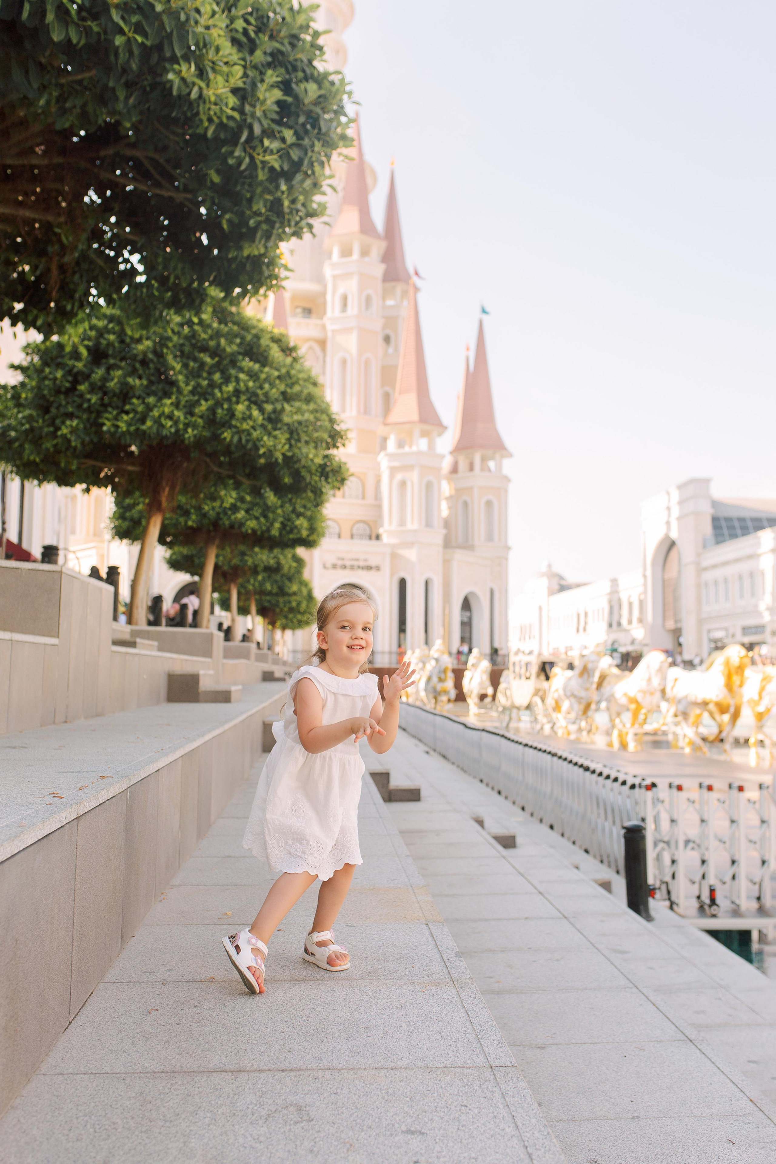 Семейная фотосессия в парке Land of Legends. Алсу Девели | Свадебный и семейный фотограф в Турции Алании, Алания, Аланья, Сиде, Белеке, Анталия