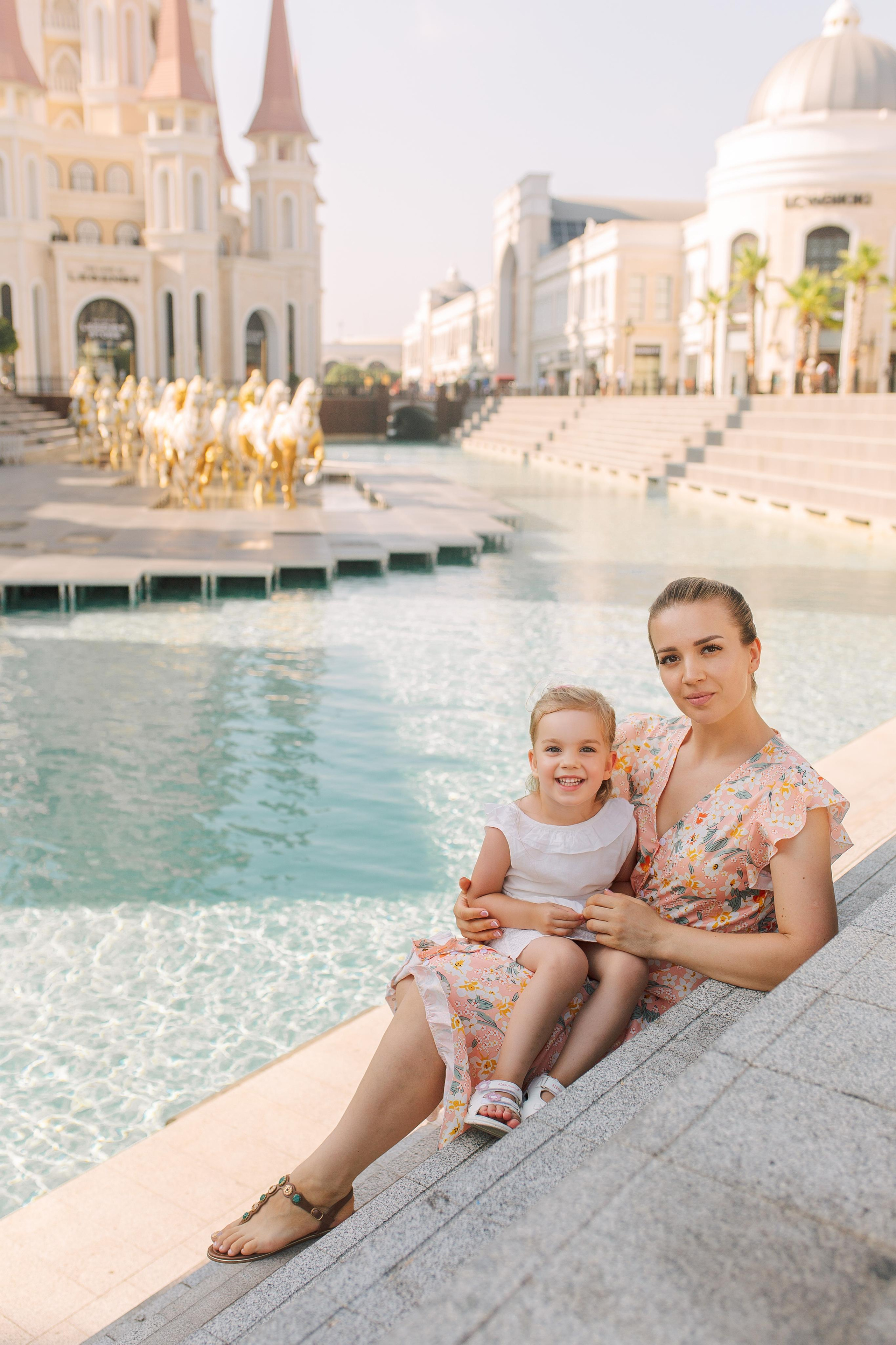 Семейная фотосессия в парке Land of Legends. Алсу Девели | Свадебный и семейный фотограф в Турции Алании, Алания, Аланья, Сиде, Белеке, Анталия