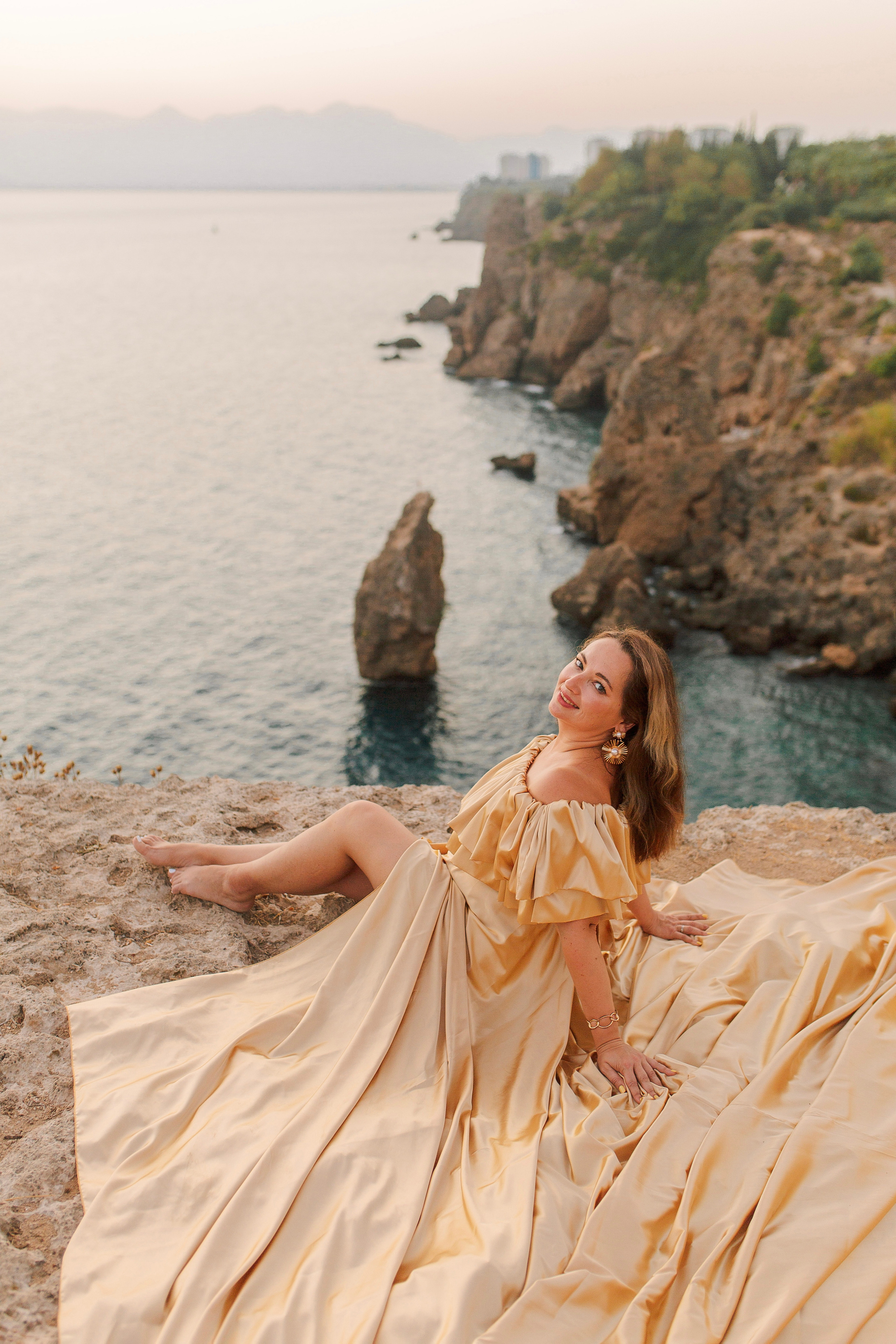 Family Photographer in Antalya | Cliff & Sea Sessions | Alsu Develi. Professional Photographer in Alanya, Side, Belek, Antalya. Turkiye