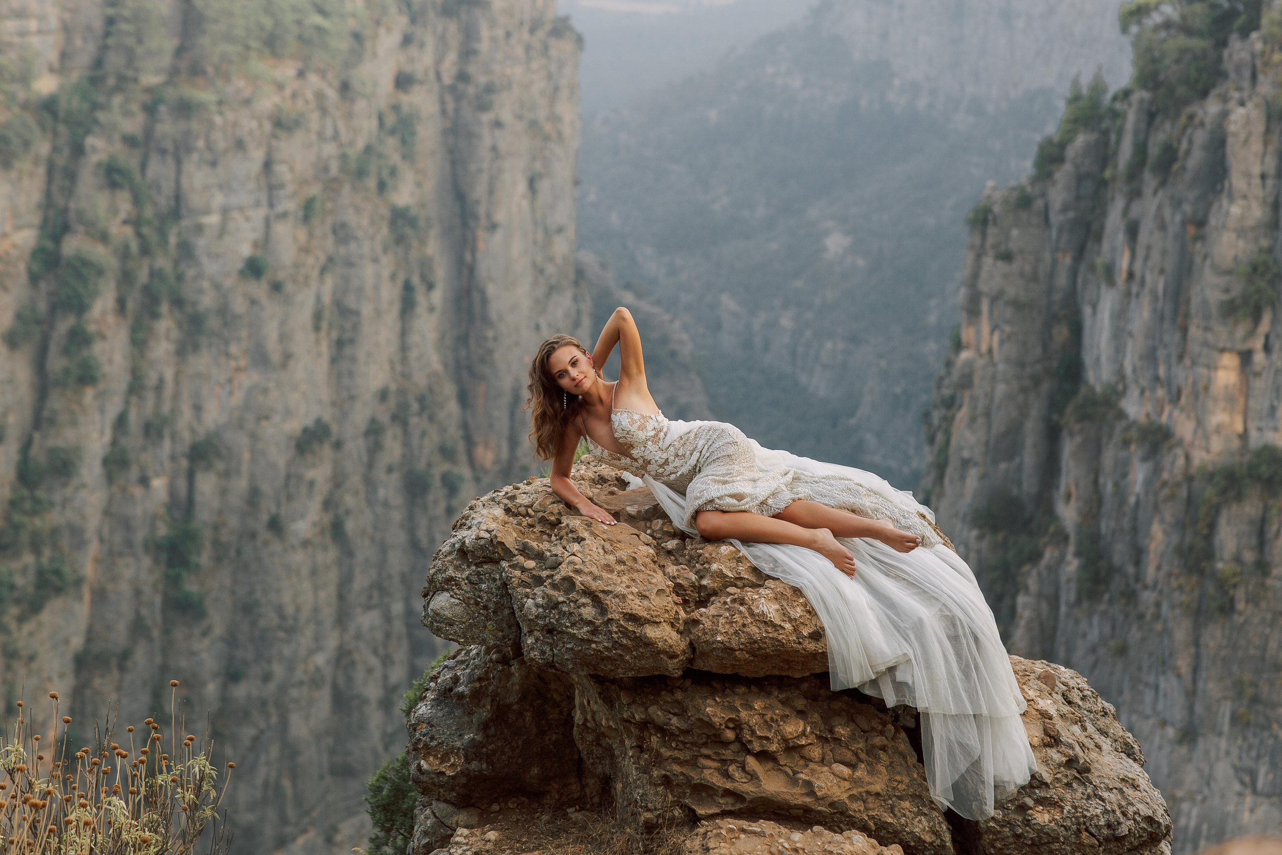 Epic Wedding Photographer in Canyon Turkey | Alsu Develi. Professional Photographer in Alanya, Side, Belek, Antalya, Kemer. Wedding, family & individual shoots. Photo & Video delivery in 1-3 days