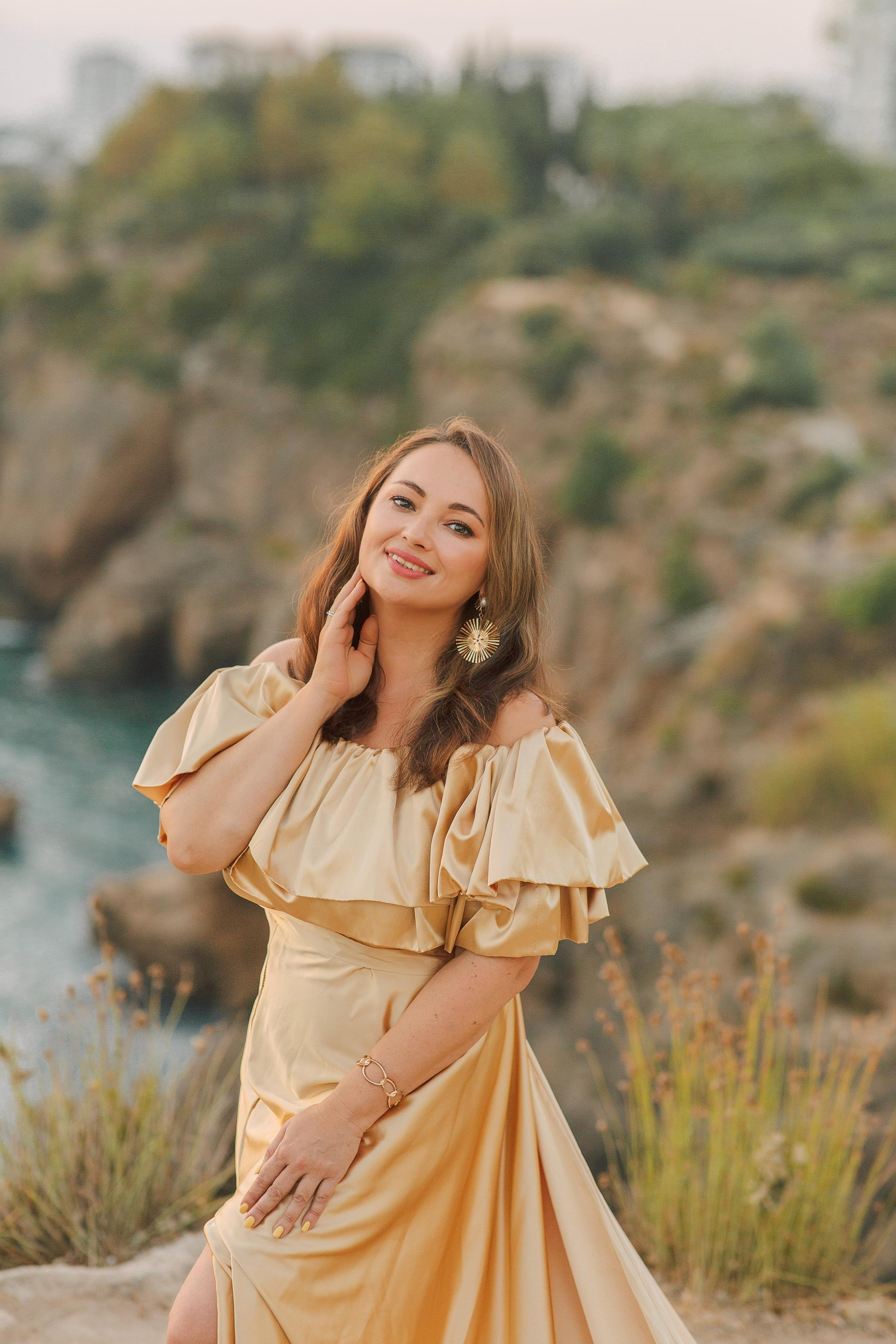 Family Photographer in Antalya | Cliff & Sea Sessions | Alsu Develi. Professional Photographer in Alanya, Side, Belek, Antalya. Turkiye