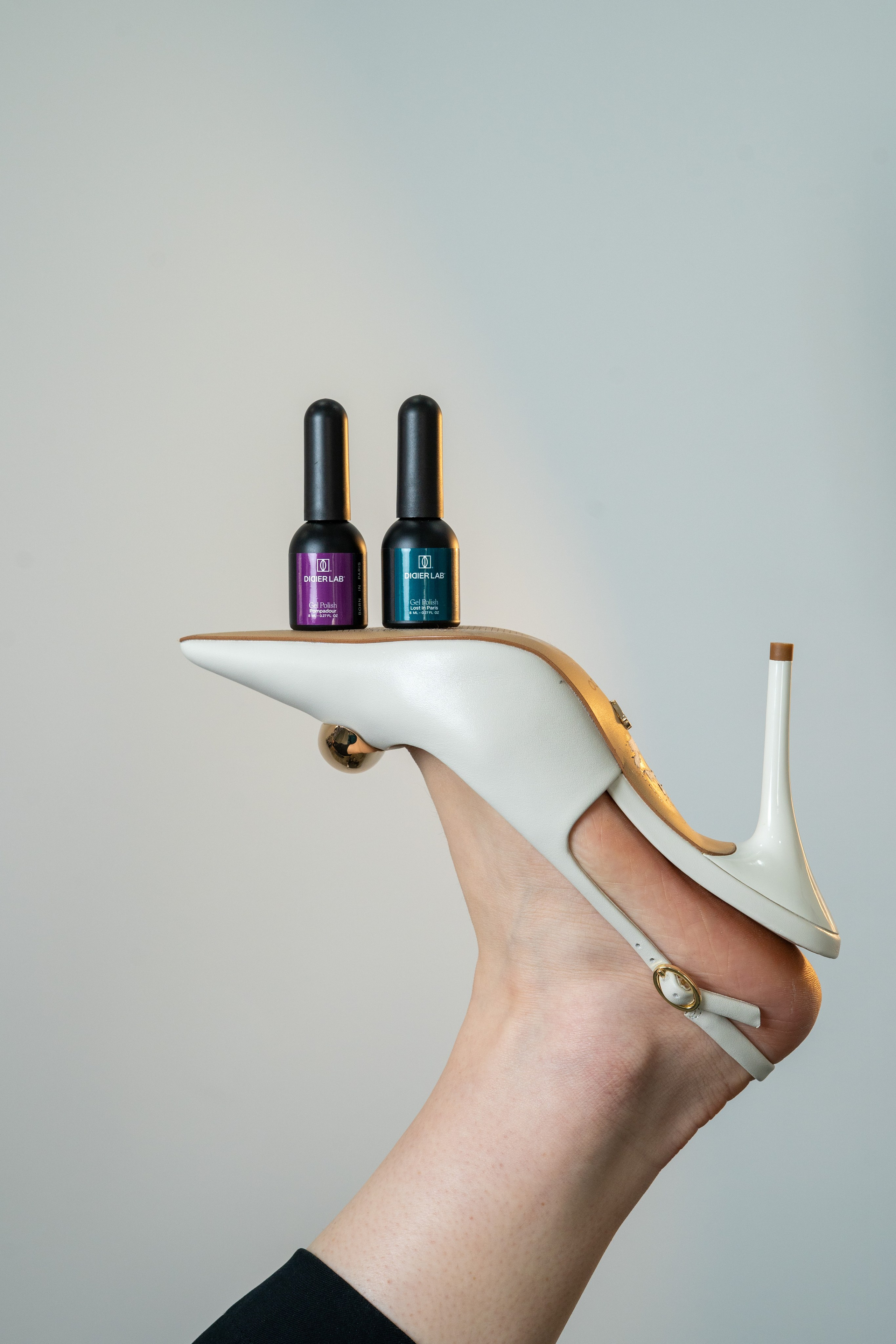 Nina Petrasco. Frames by Giovani Braga