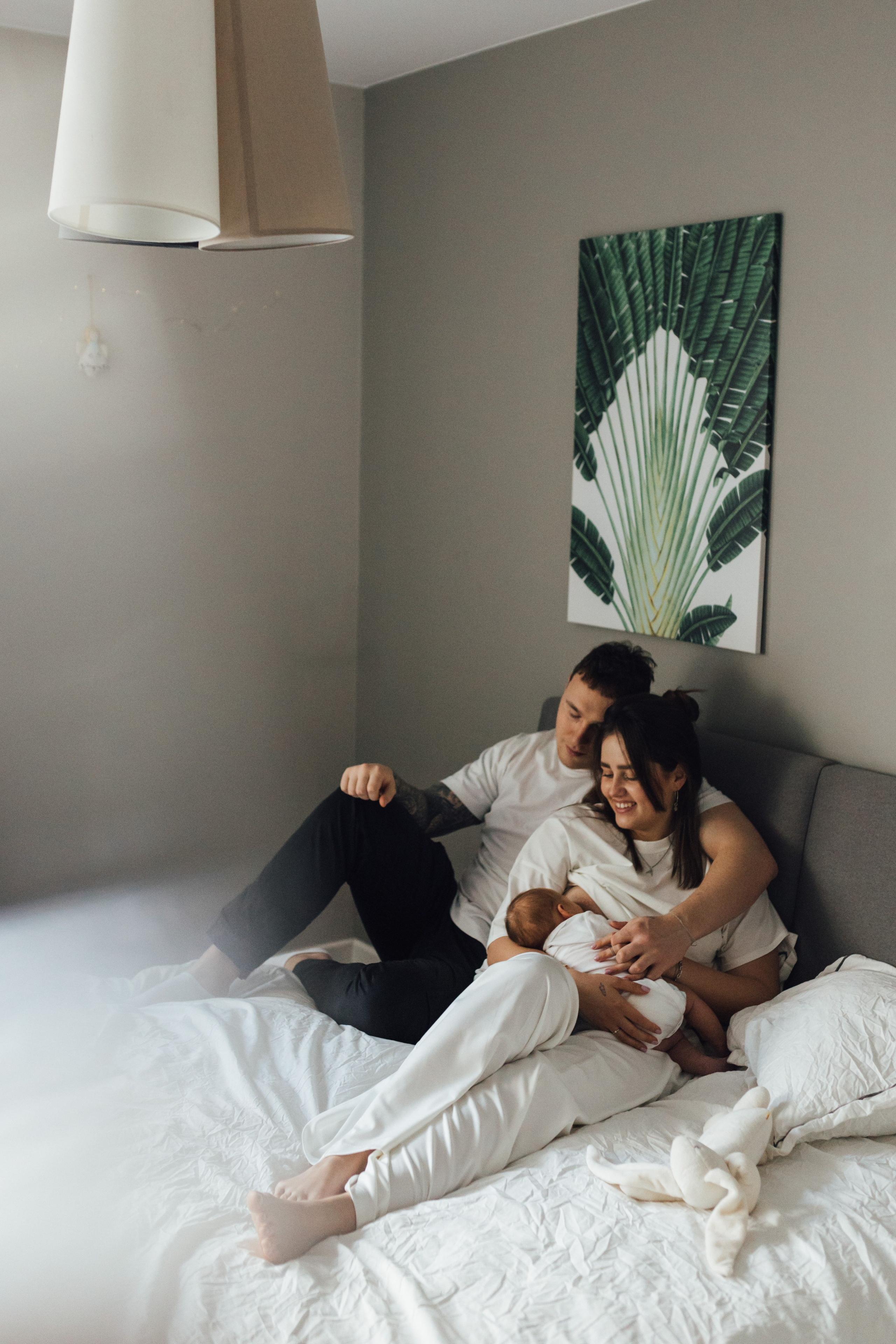 Newborn Home Photo Session. Maternity, newborn photographer in the Bay Area|Iryna Rakivnenko