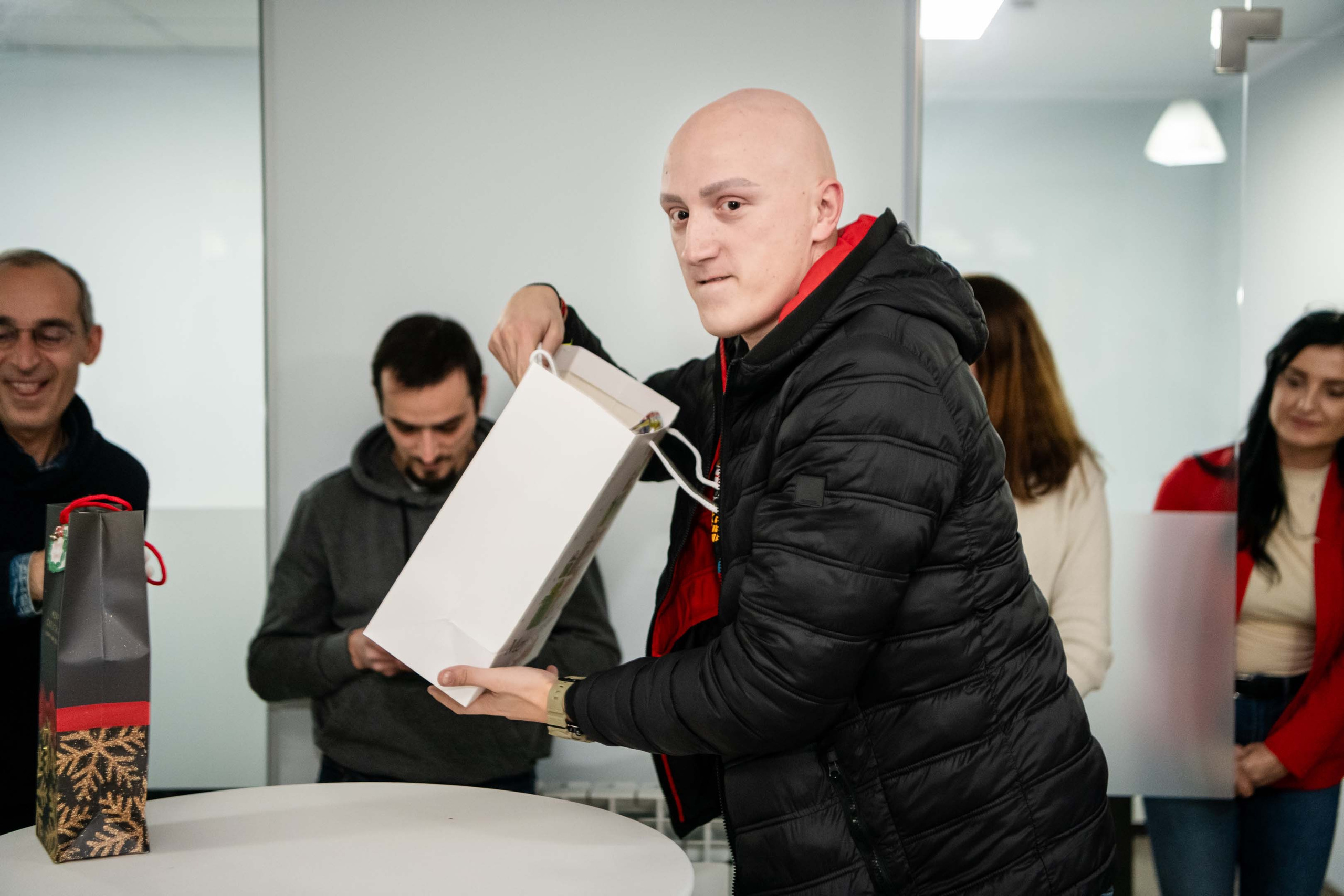 Petreceri corporate. Mugurel anghel